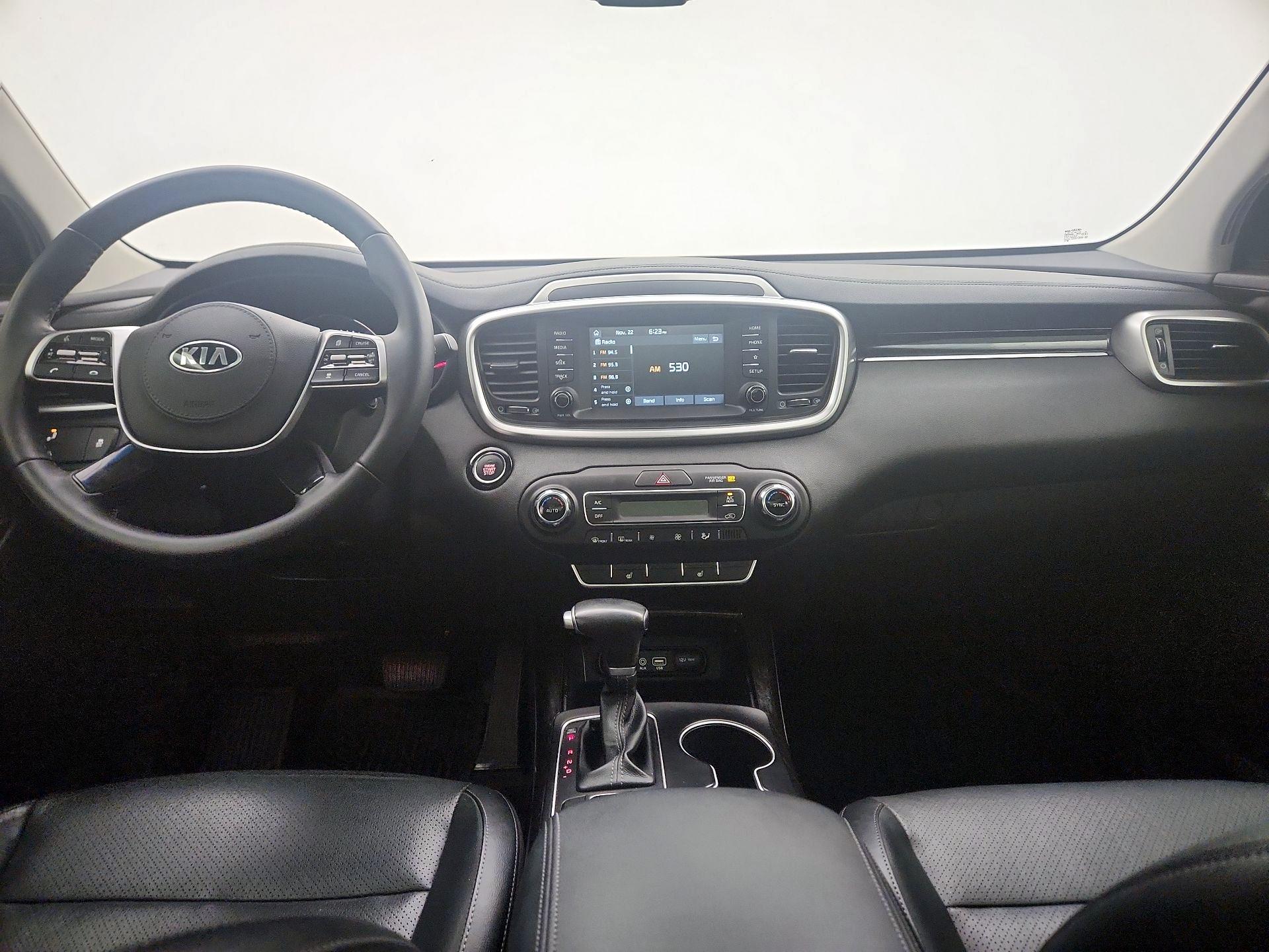 Thumbnail: 2020 Kia Sorento - 9