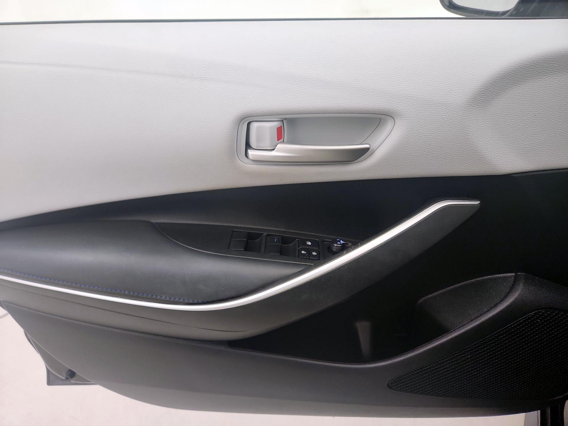 Thumbnail: 2022 Toyota Corolla - 12