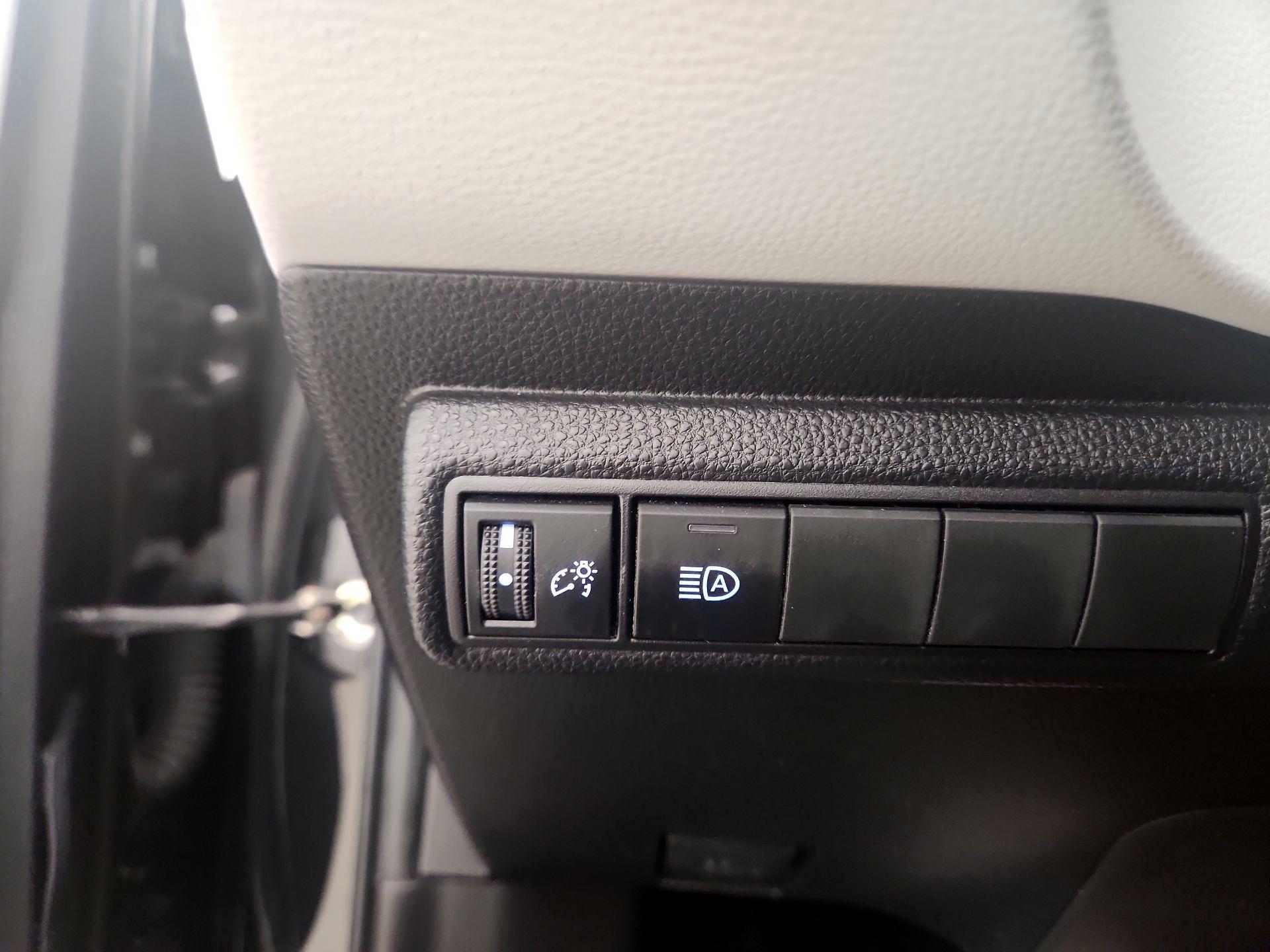 Thumbnail: 2022 Toyota Corolla - 13