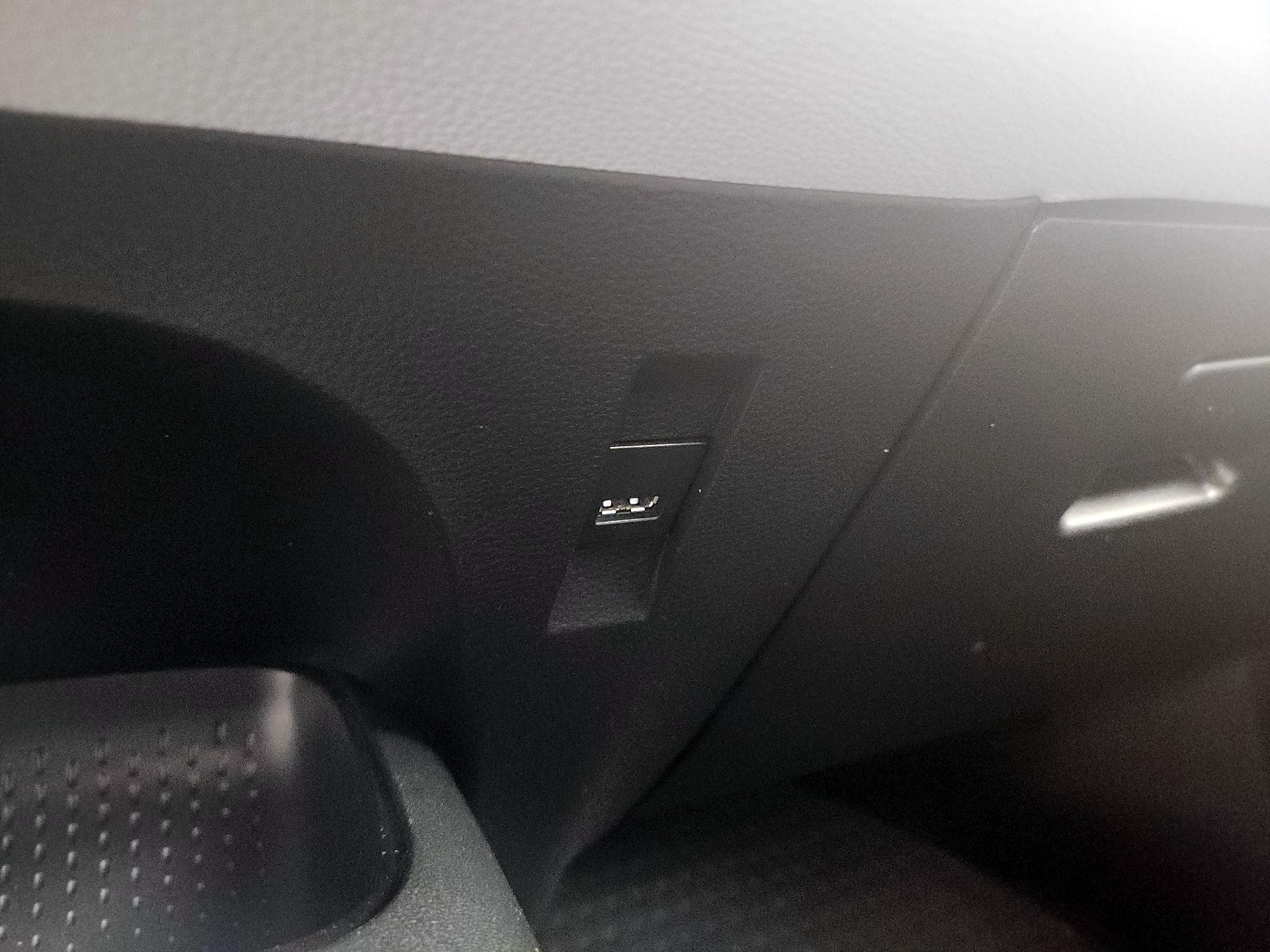 Thumbnail: 2022 Toyota Corolla - 18