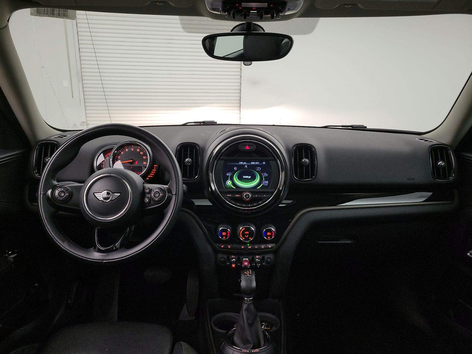 Thumbnail: 2017 MINI Cooper Countryman - 9