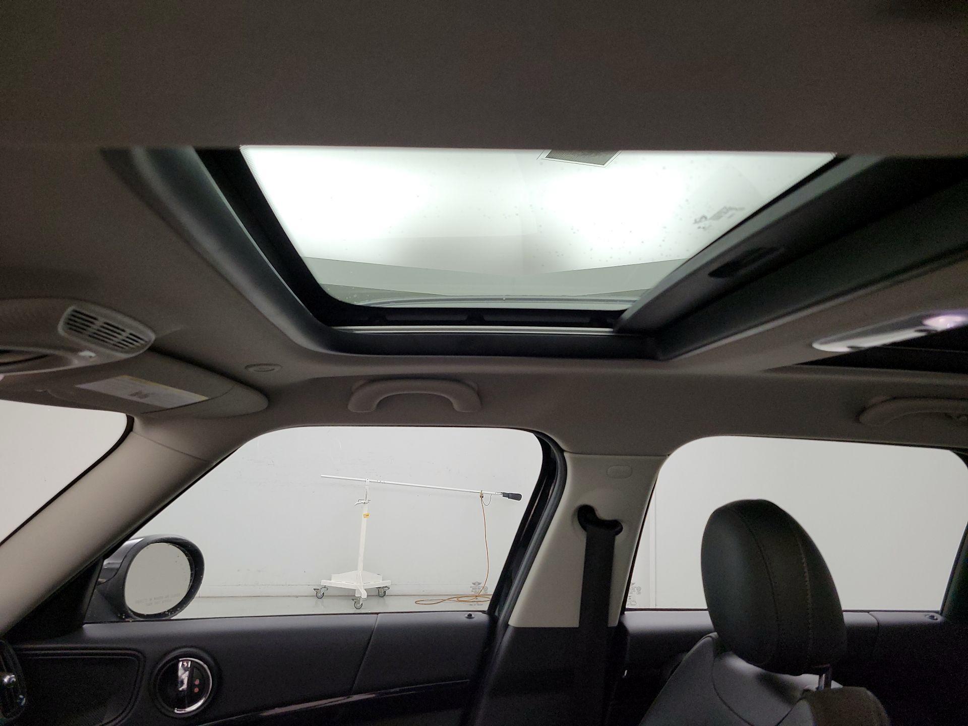 Thumbnail: 2017 MINI Cooper Countryman - 19