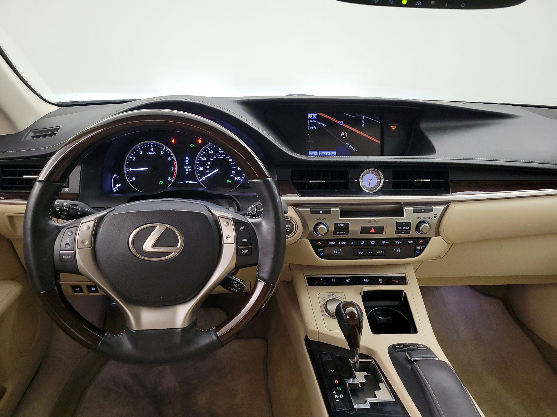 Thumbnail: 2014 Lexus ES - 9