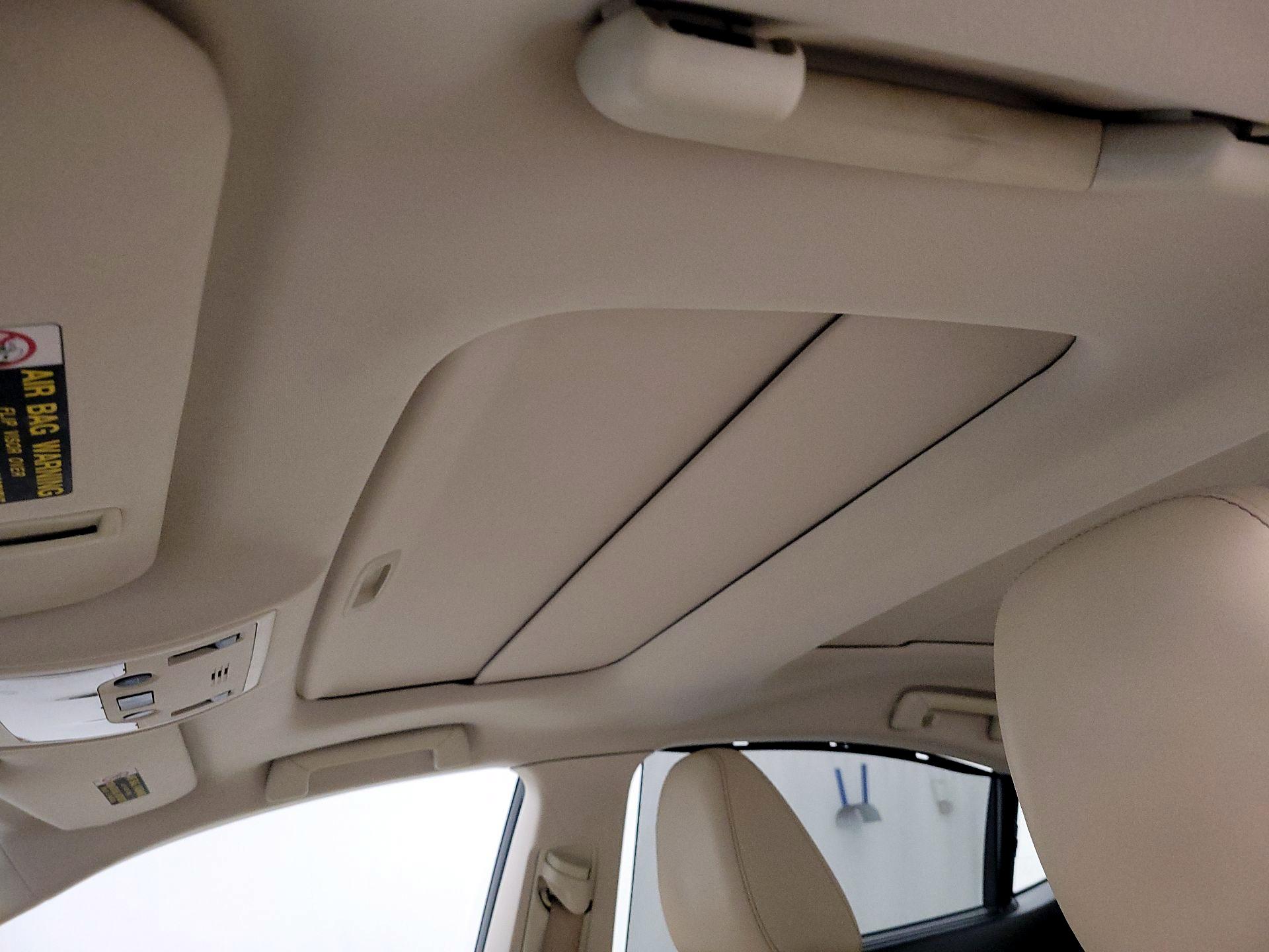 Thumbnail: 2014 Lexus ES - 20