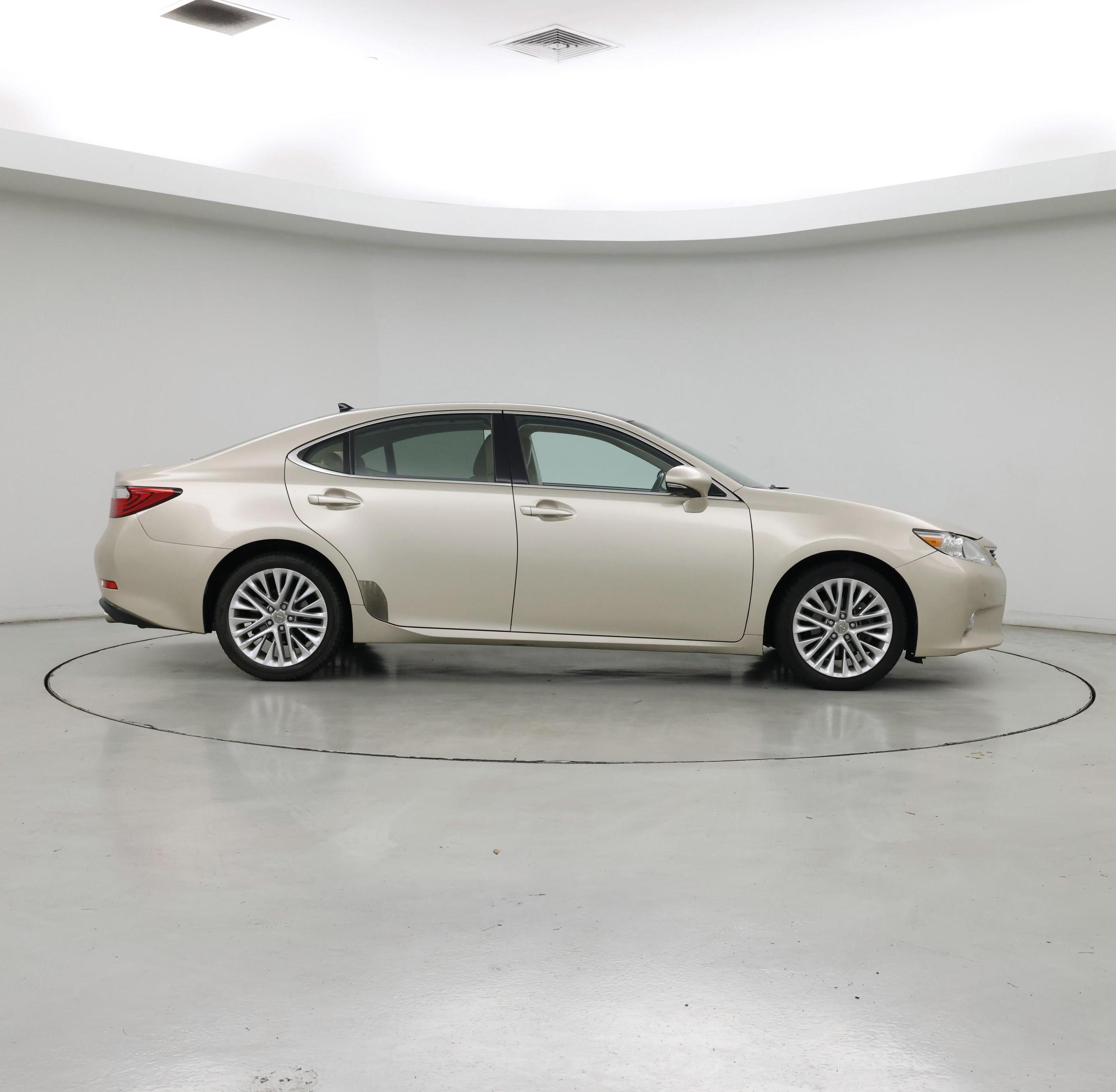 Thumbnail: 2014 Lexus ES - 7