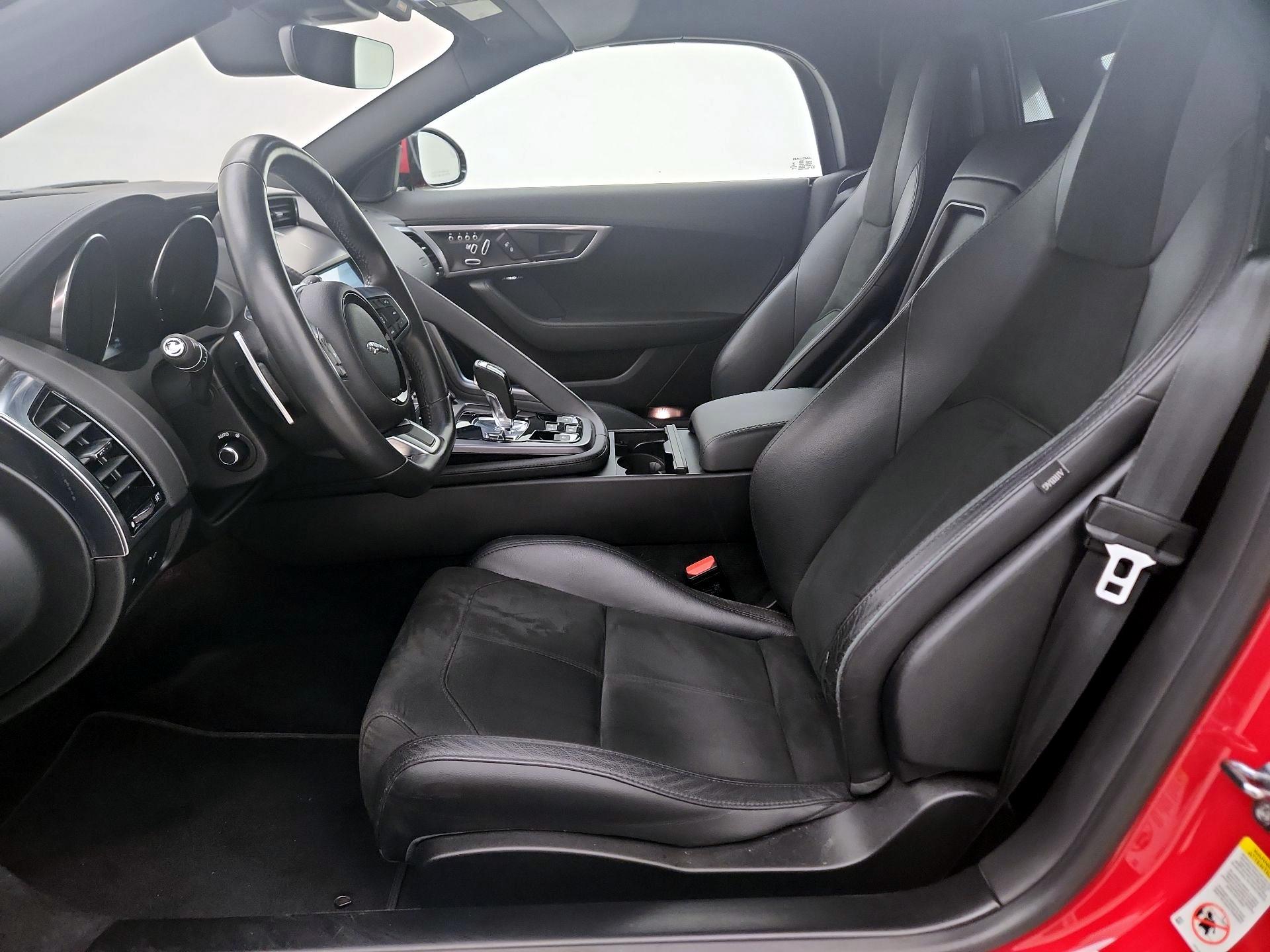 Thumbnail: 2019 Jaguar F-Type - 11