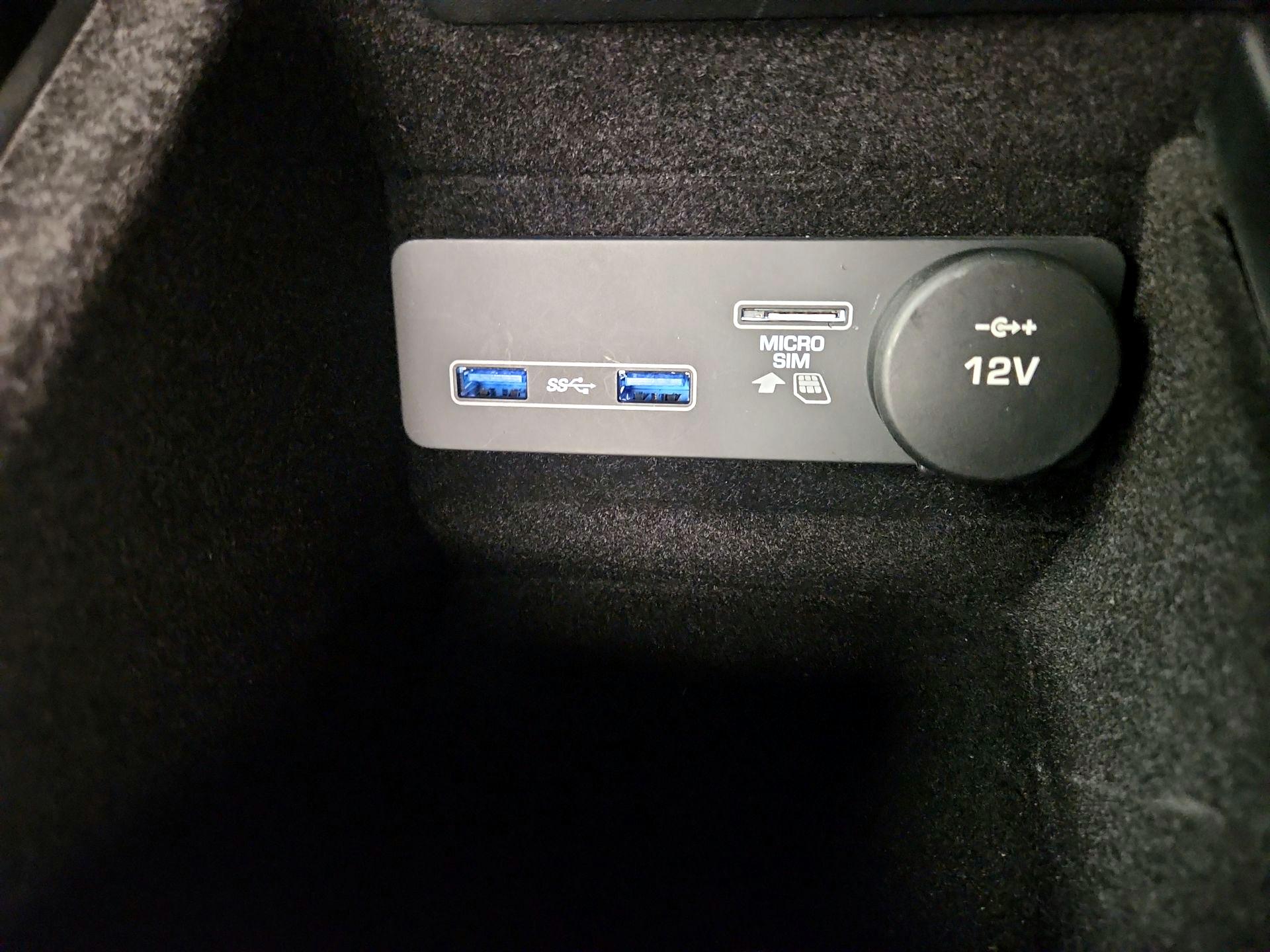 Thumbnail: 2019 Jaguar F-Type - 19