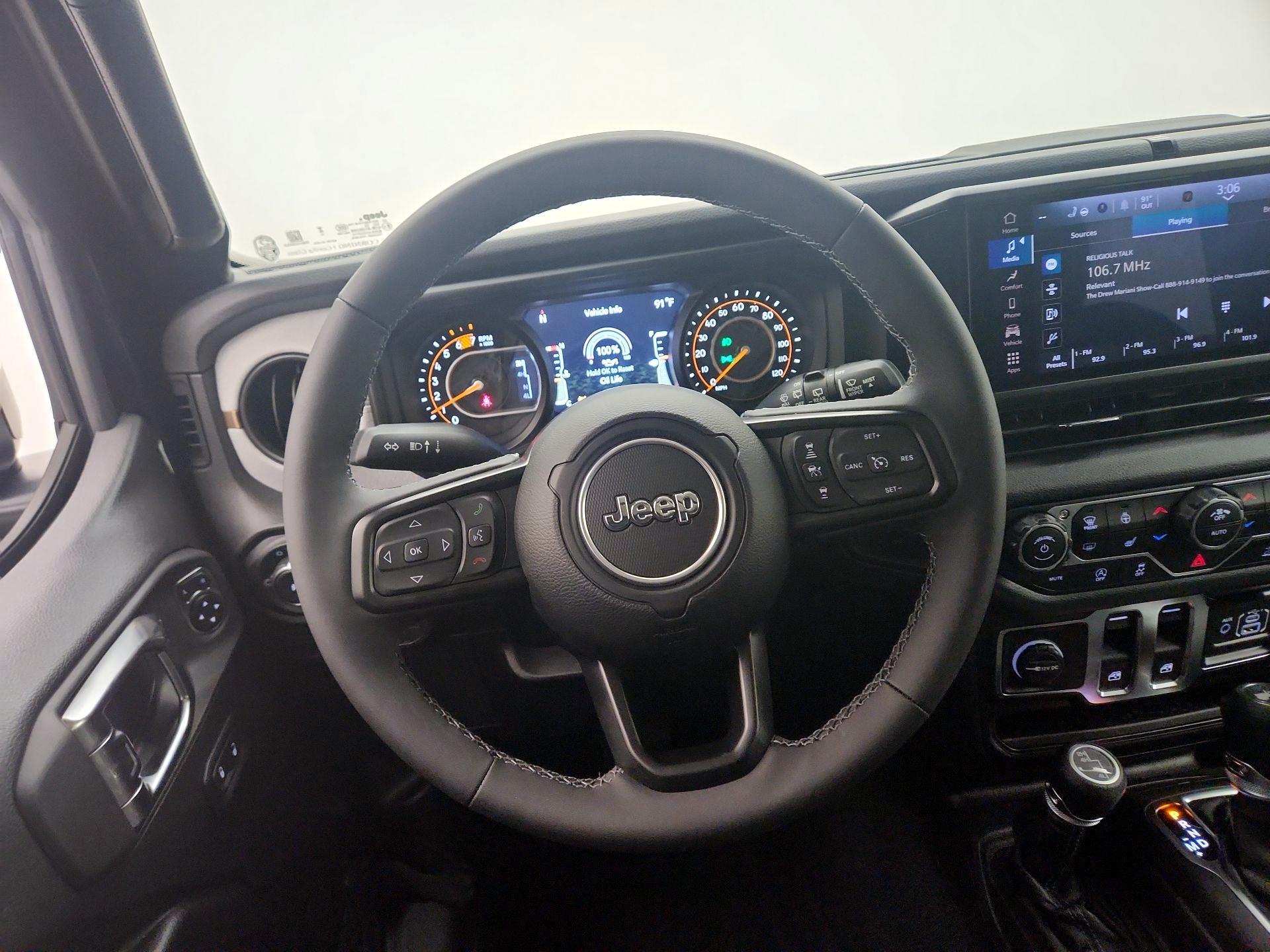 Thumbnail: 2025 Jeep Wrangler - 10