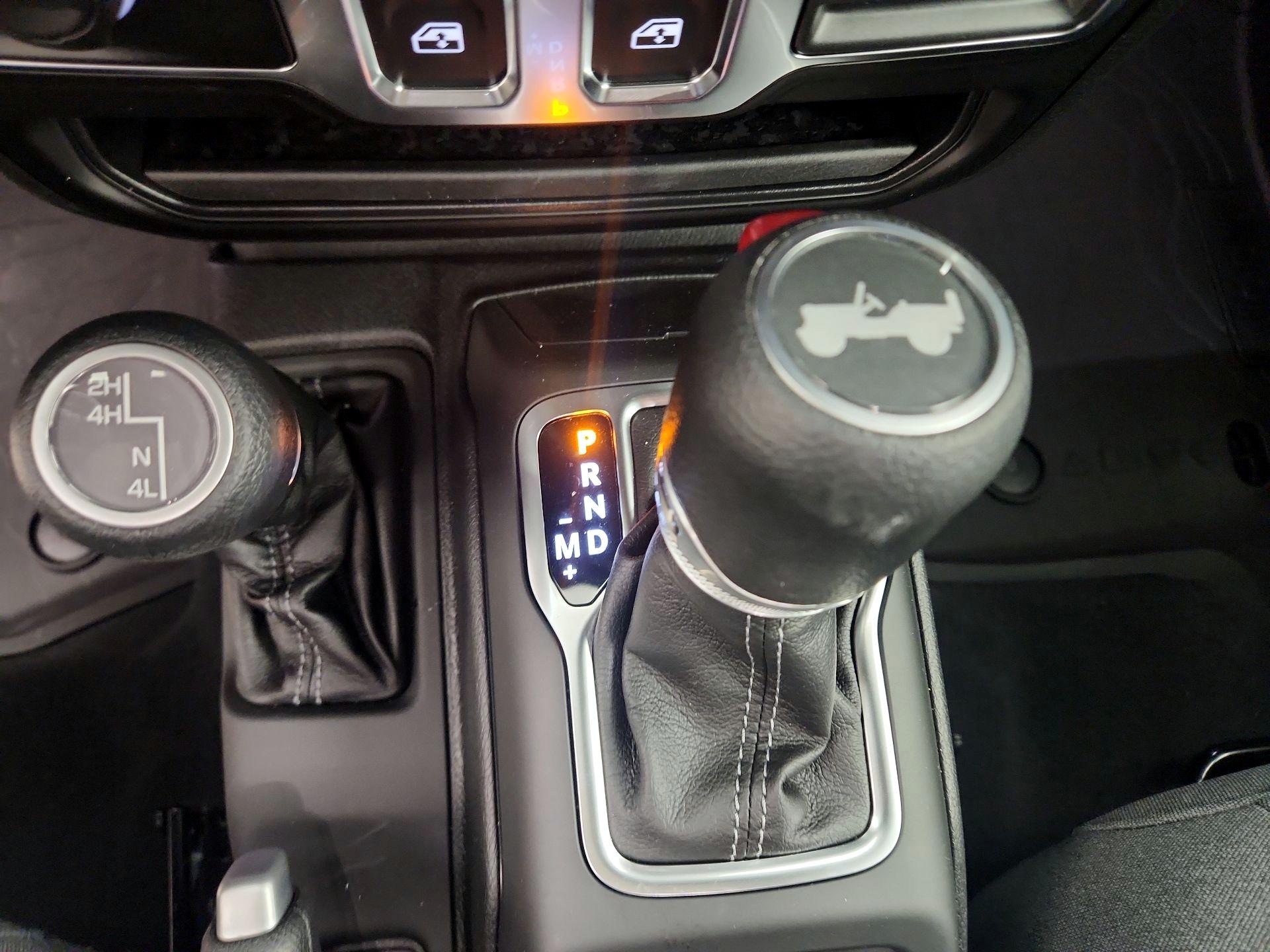 Thumbnail: 2025 Jeep Wrangler - 16