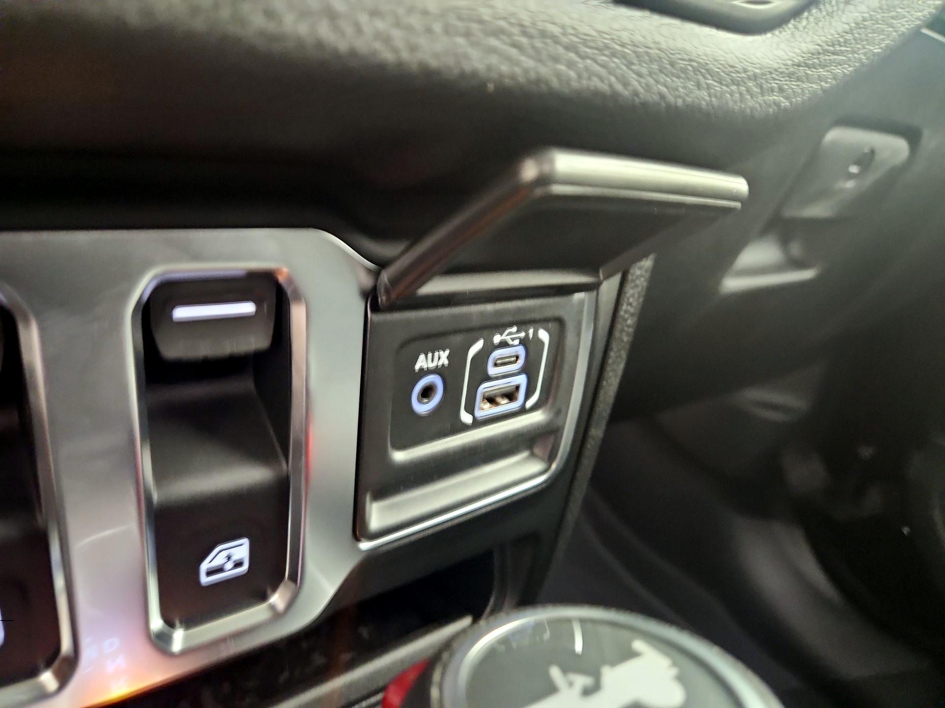 Thumbnail: 2025 Jeep Wrangler - 17