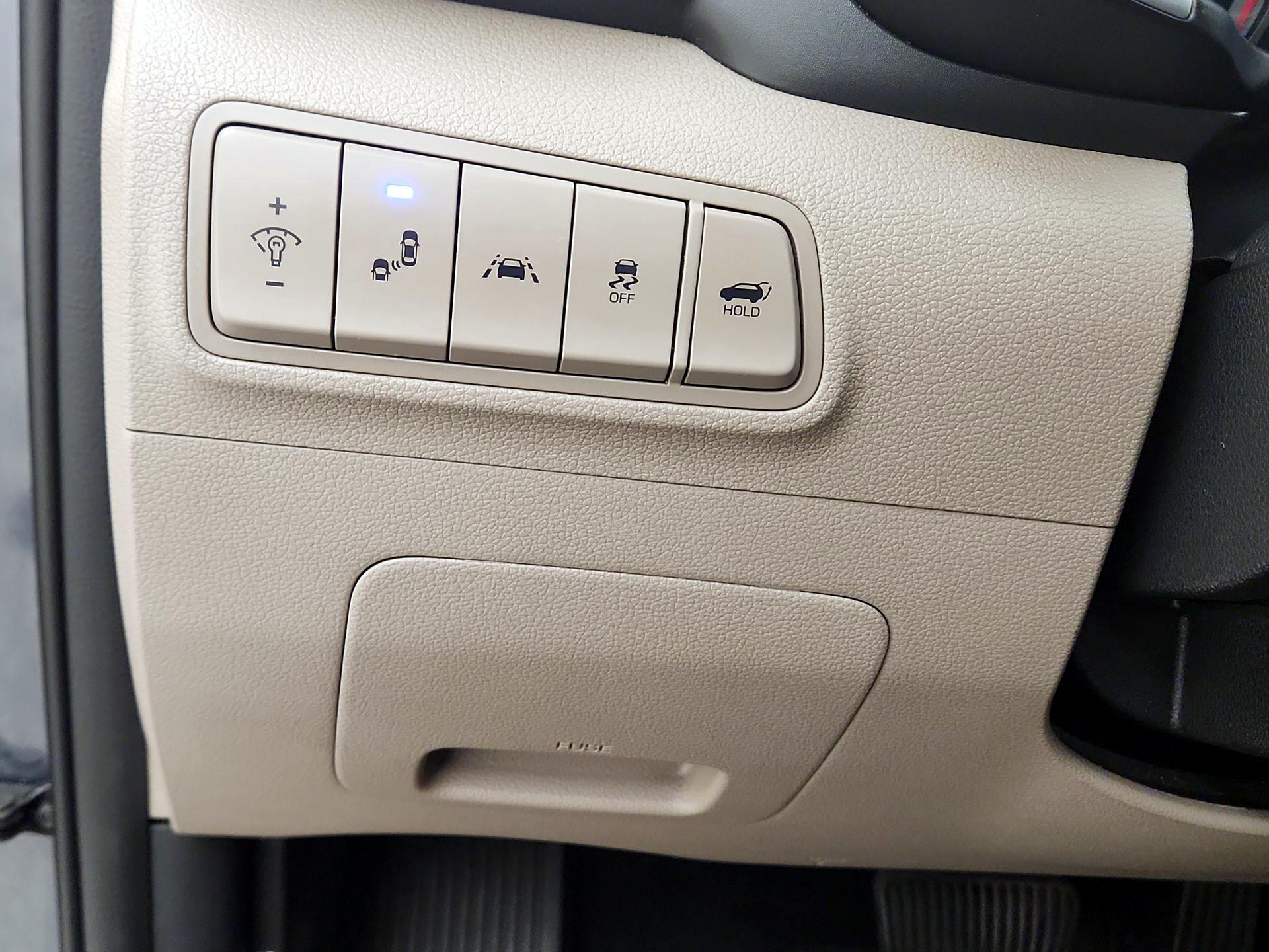 Thumbnail: 2020 Hyundai Tucson - 13