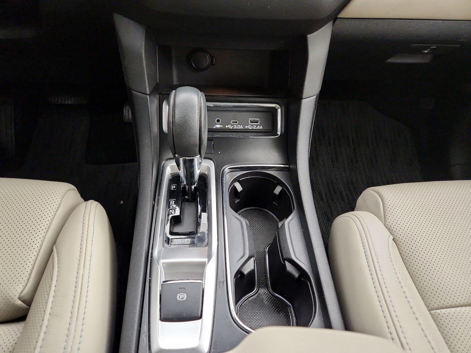 2023 Subaru Ascent Limited - Photo 18