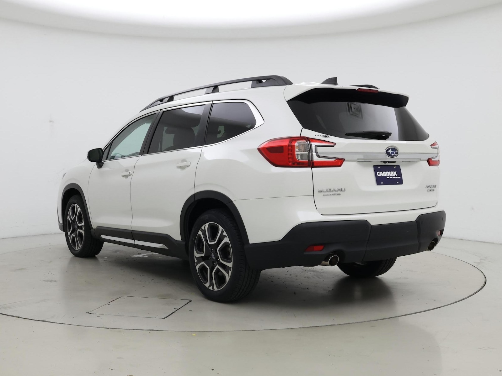 2023 Subaru Ascent Limited - Photo 3