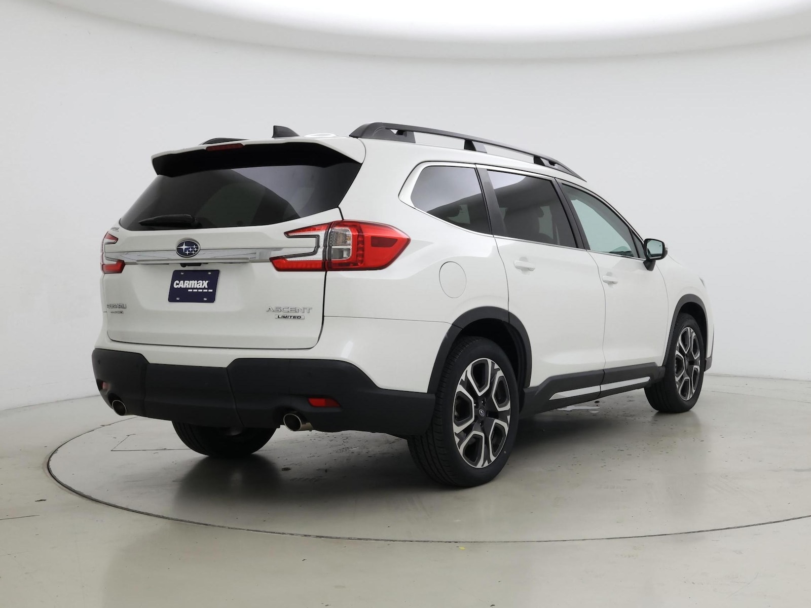 2023 Subaru Ascent Limited - Photo 9