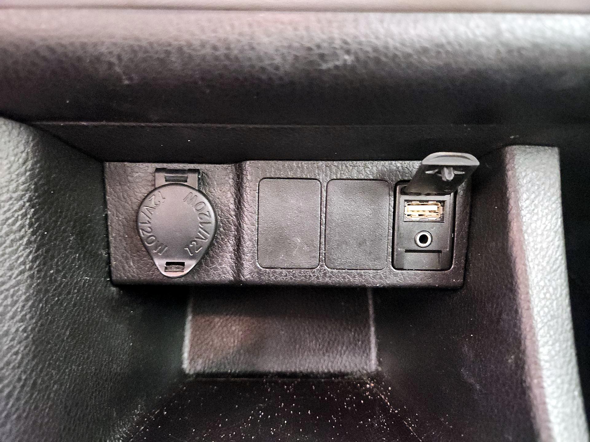 Thumbnail: 2017 Toyota Corolla - 18