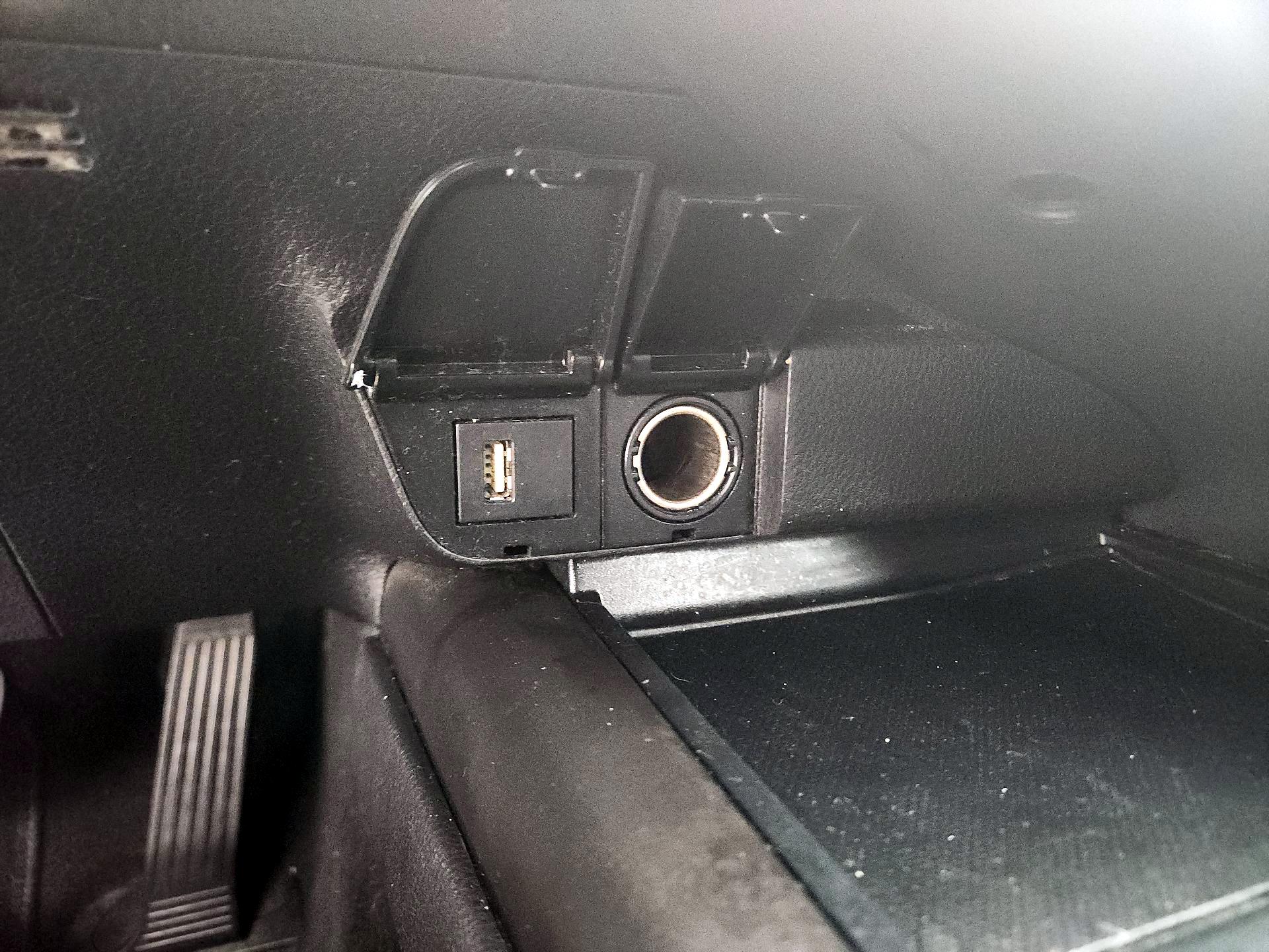 Thumbnail: 2022 Toyota Camry - 18