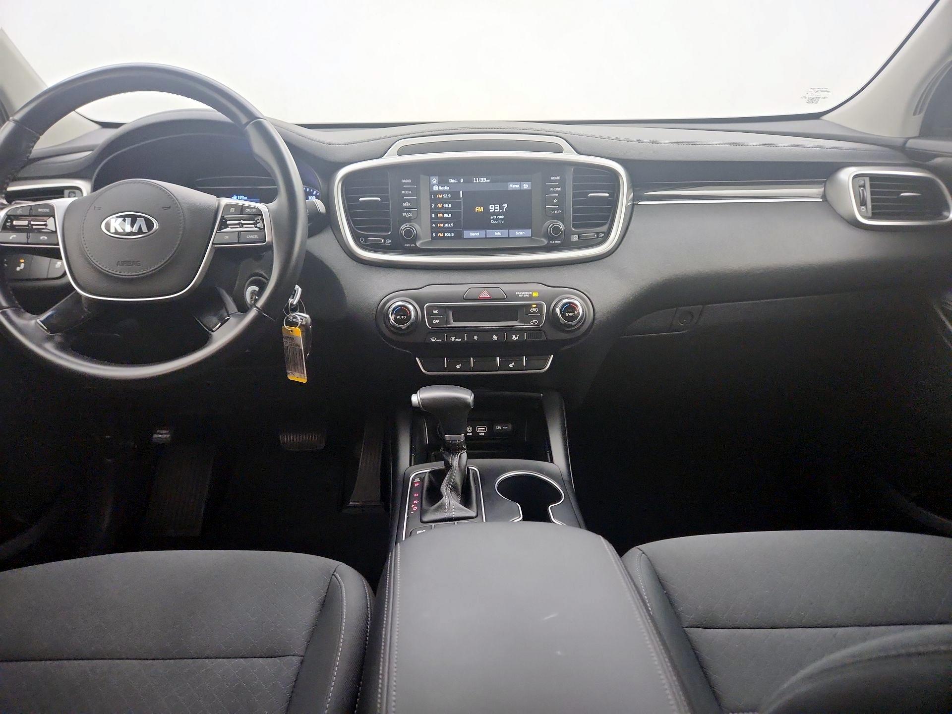 Thumbnail: 2020 Kia Sorento - 9