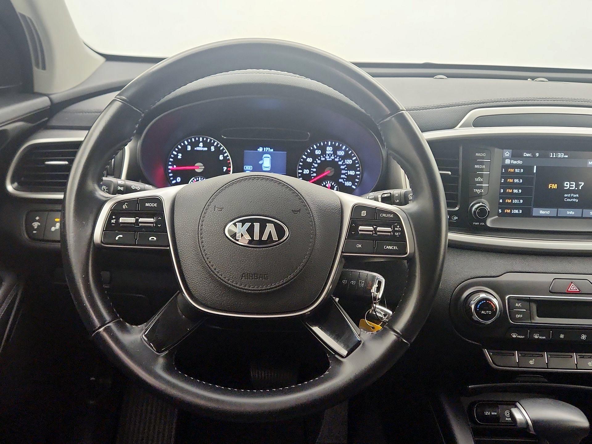 Thumbnail: 2020 Kia Sorento - 10