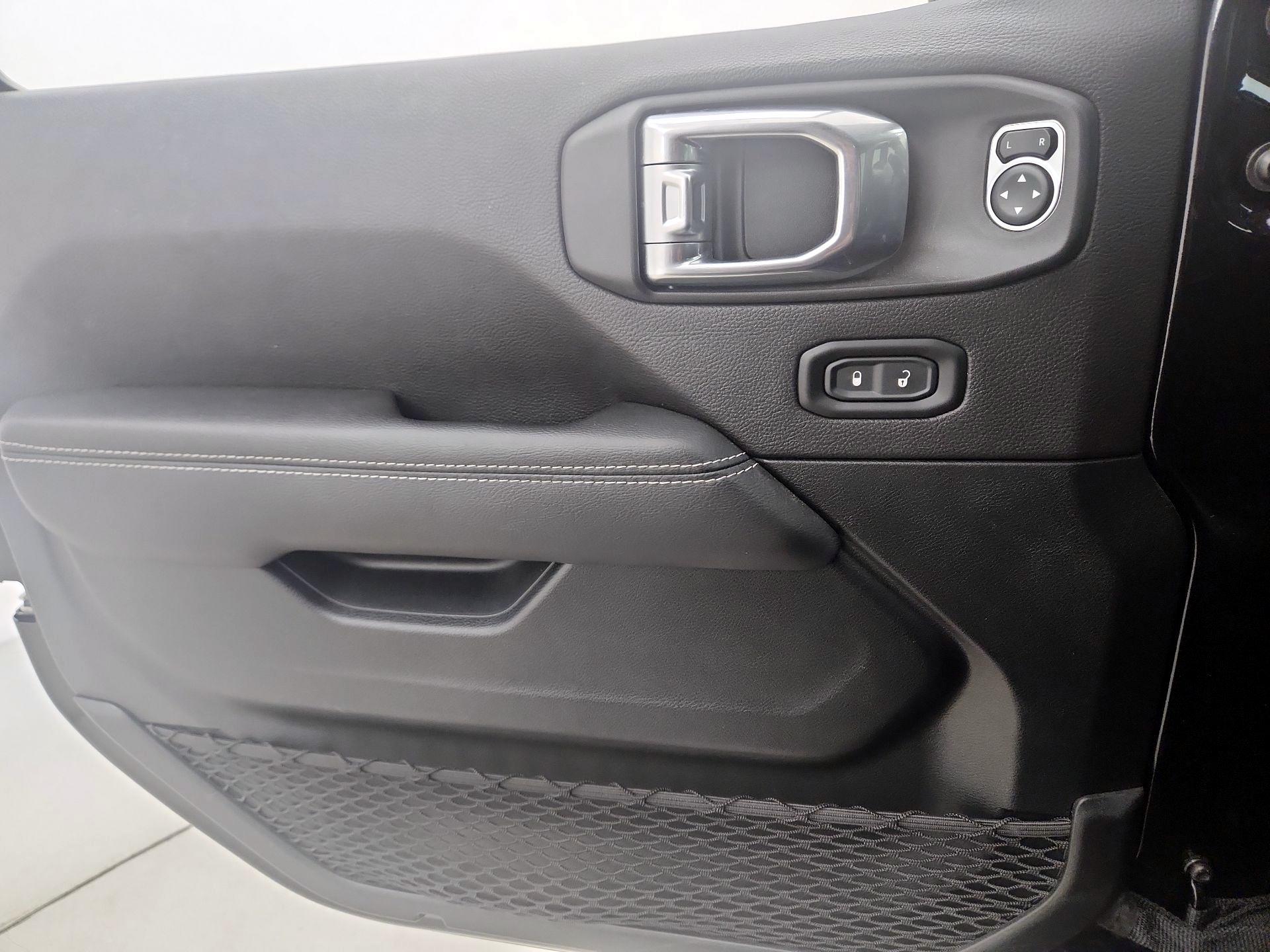 Thumbnail: 2021 Jeep Wrangler - 12