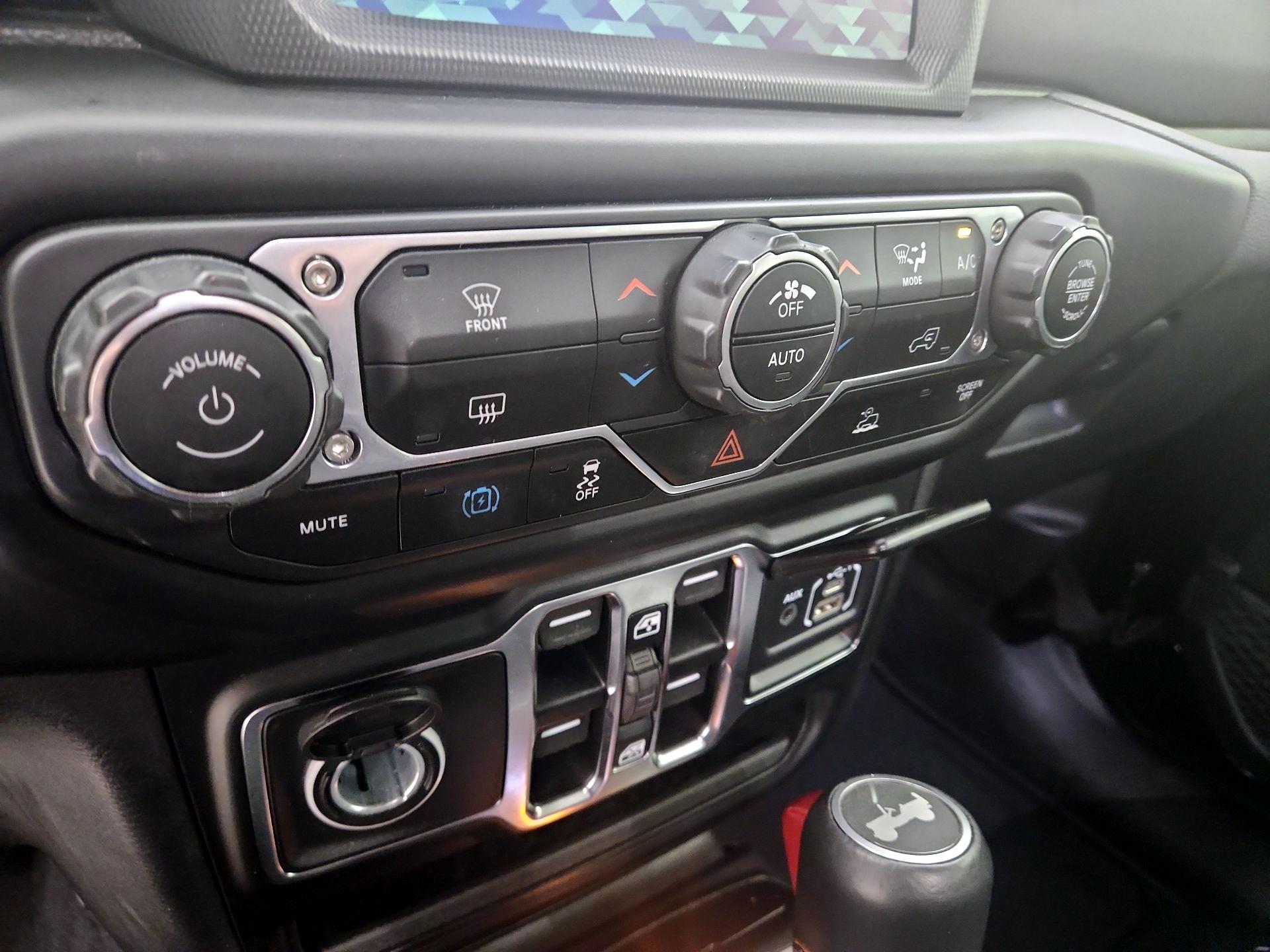 Thumbnail: 2021 Jeep Wrangler - 17