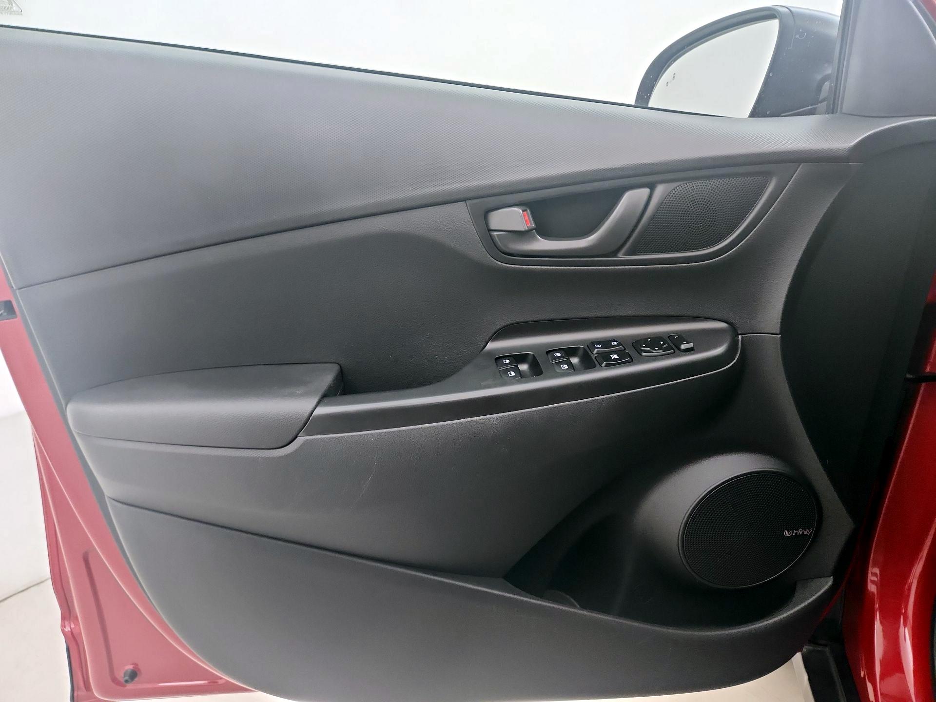 Thumbnail: 2021 Hyundai Kona - 12