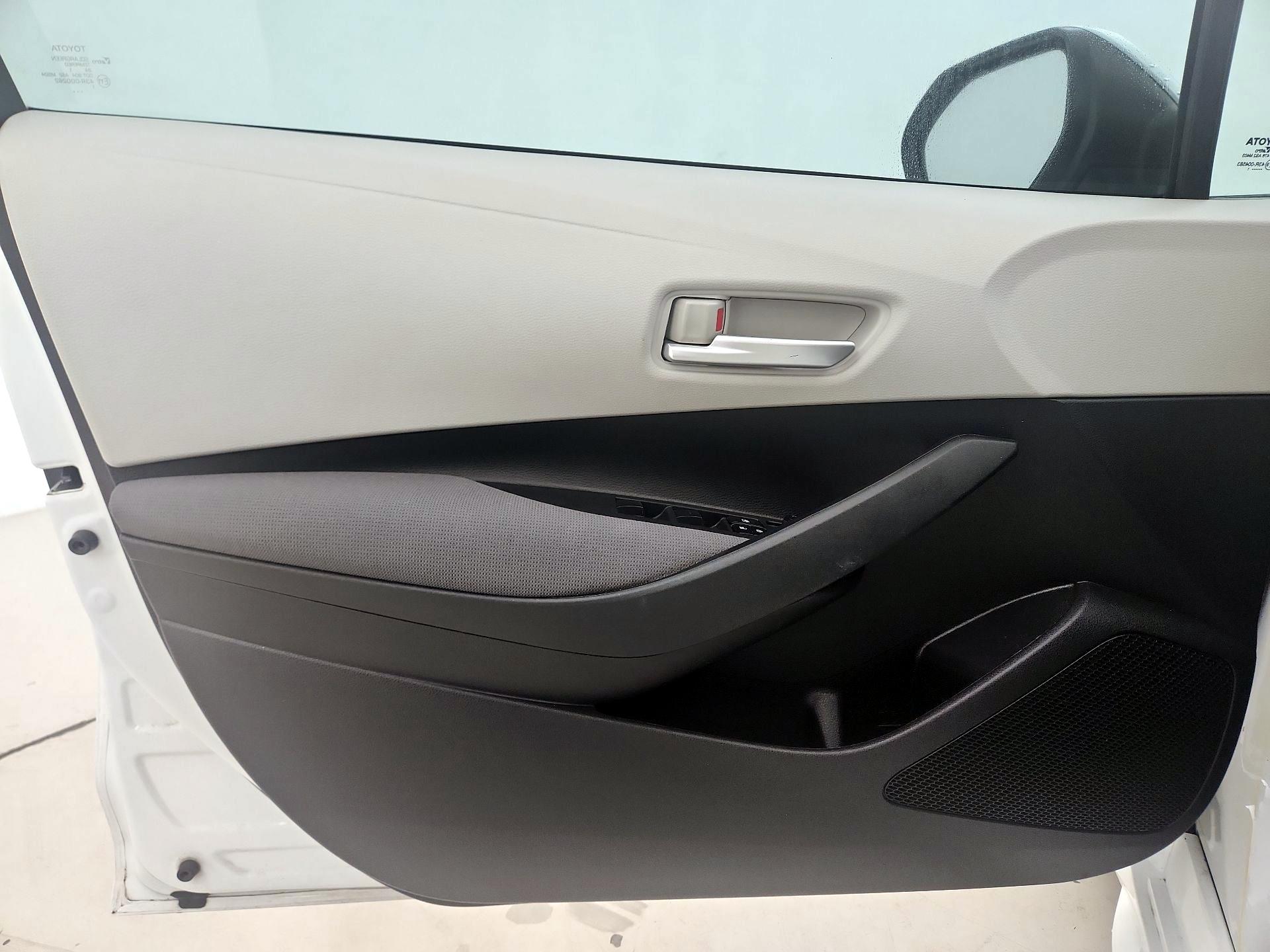 Thumbnail: 2021 Toyota Corolla - 12