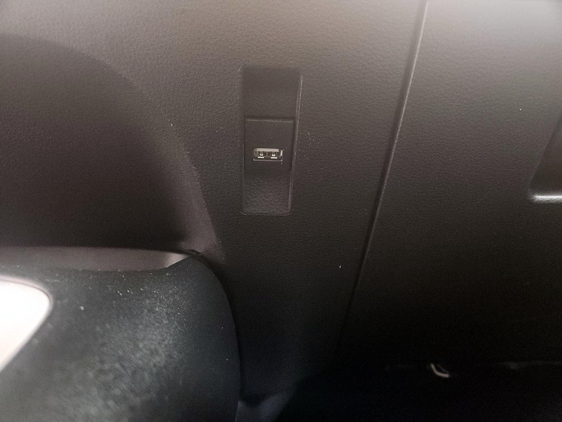 Thumbnail: 2021 Toyota Corolla - 18