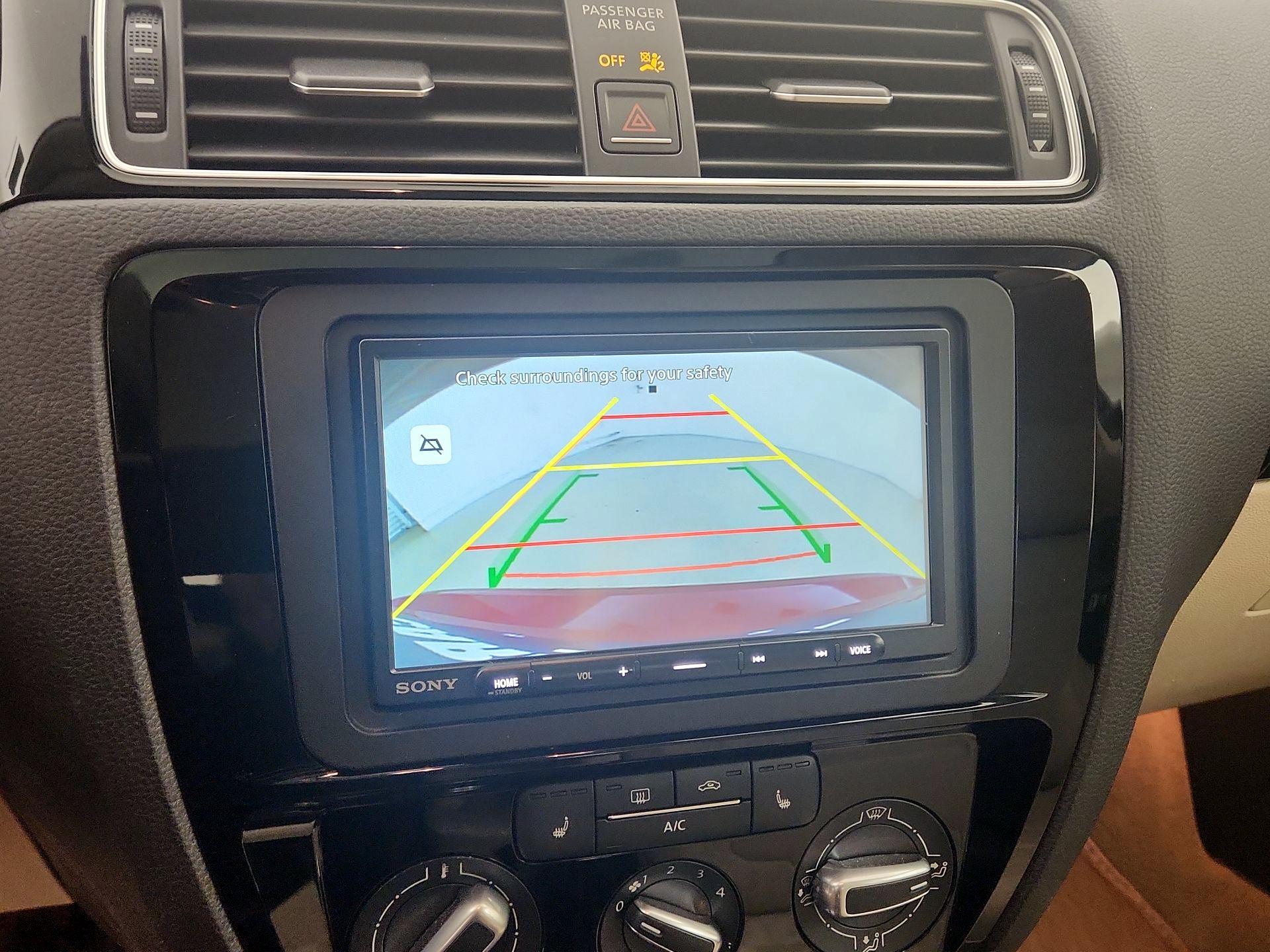 Thumbnail: 2016 Volkswagen Jetta - 14