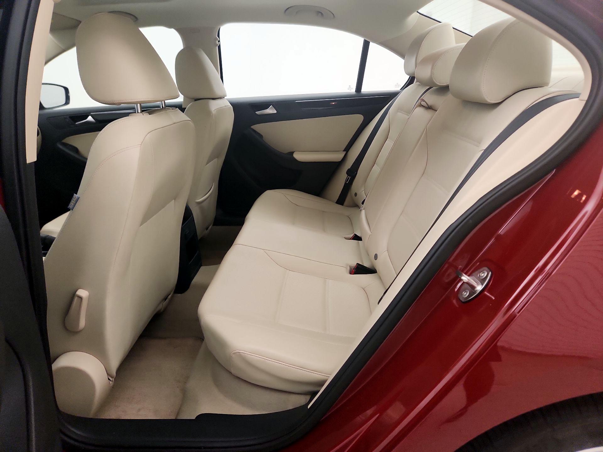 Thumbnail: 2016 Volkswagen Jetta - 20