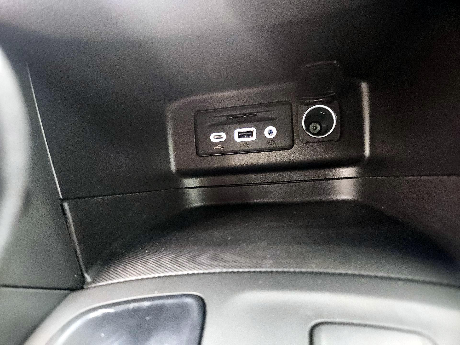 Thumbnail: 2024 Chevrolet Equinox - 18