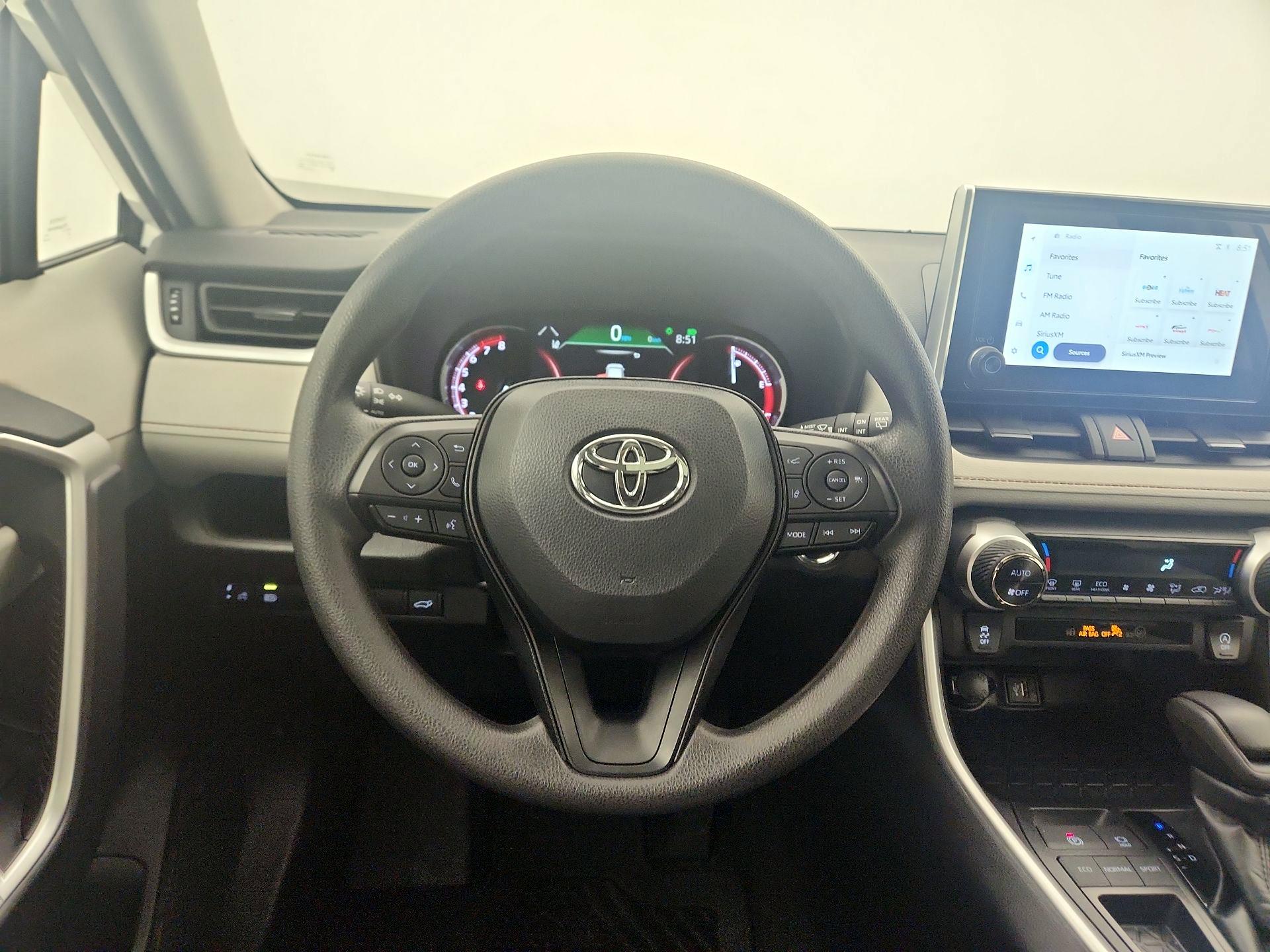 Thumbnail: 2025 Toyota RAV4 - 10