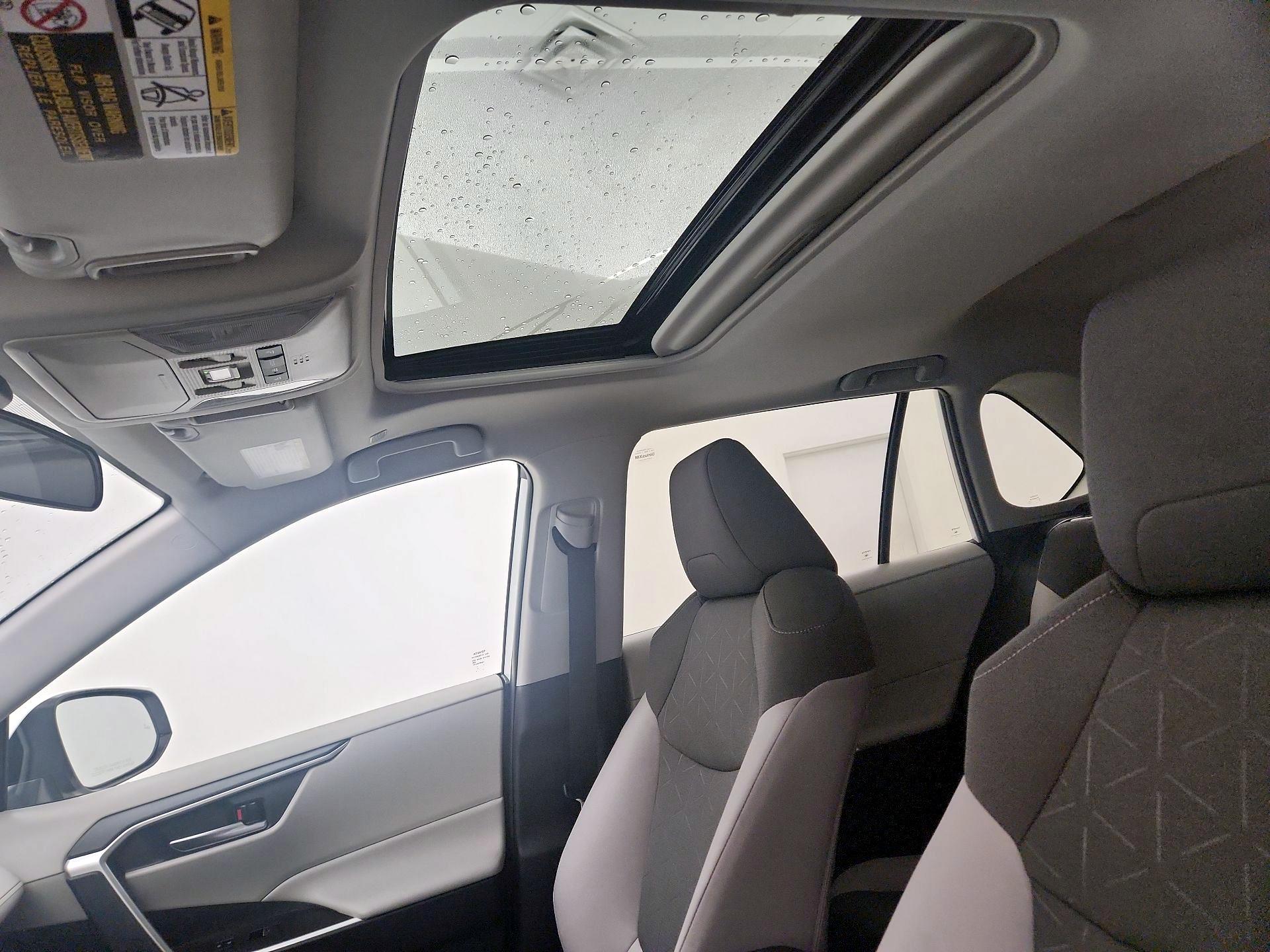 Thumbnail: 2025 Toyota RAV4 - 19