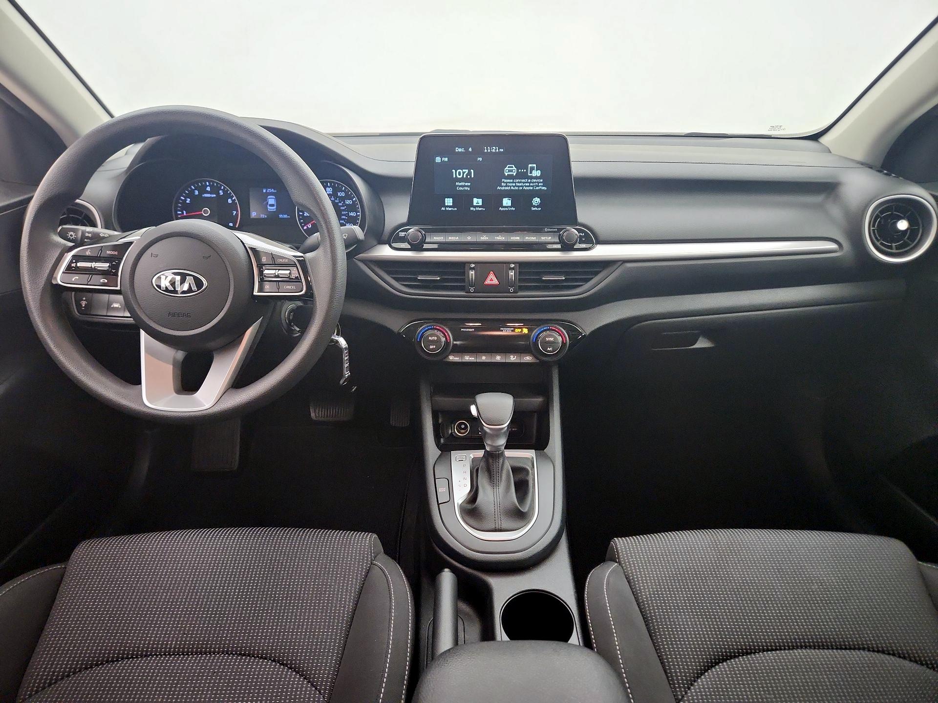 Thumbnail: 2019 Kia Forte - 9