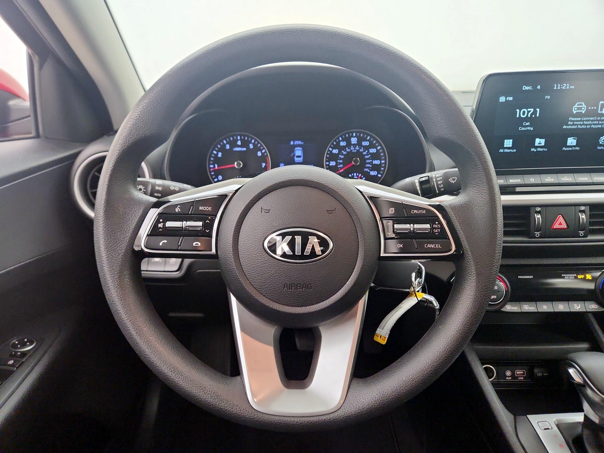 Thumbnail: 2019 Kia Forte - 10