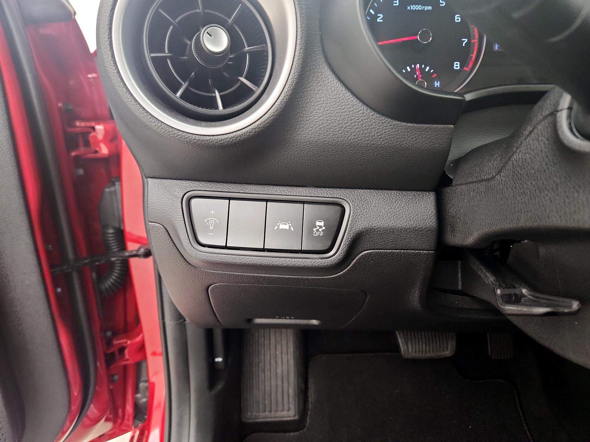 Thumbnail: 2019 Kia Forte - 13