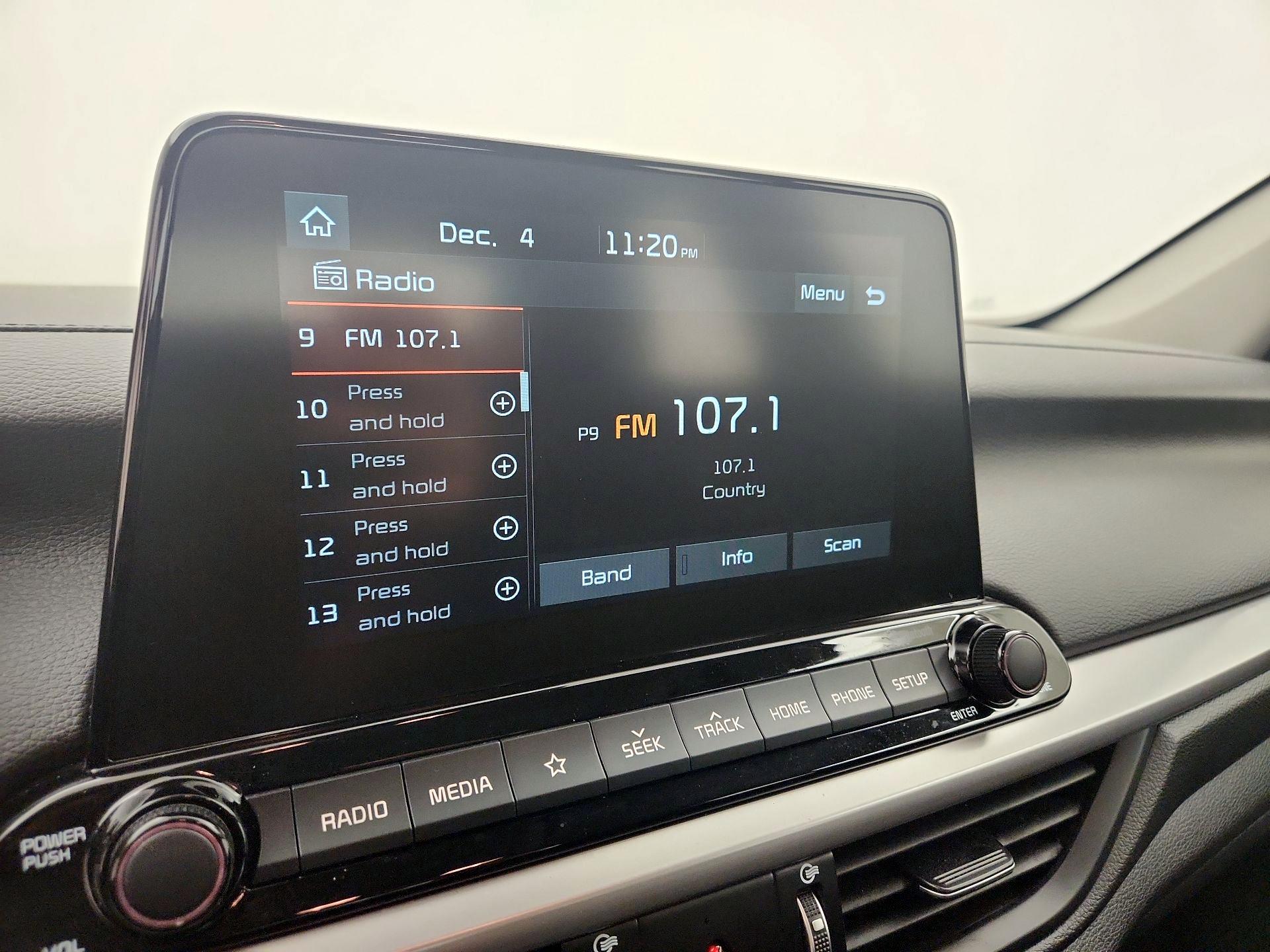 Thumbnail: 2019 Kia Forte - 15