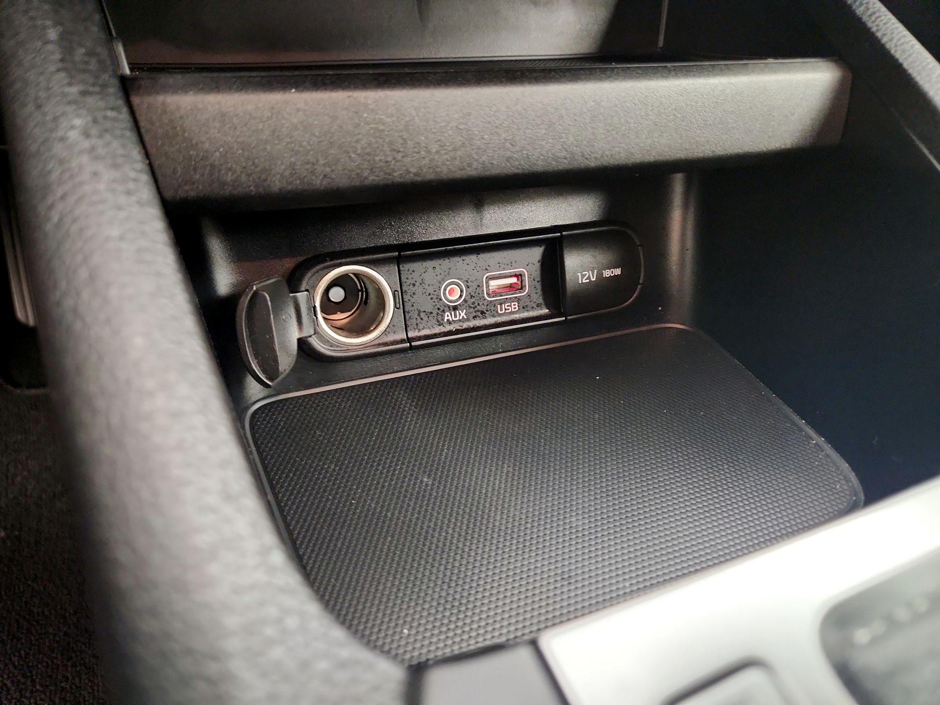 Thumbnail: 2019 Kia Forte - 18