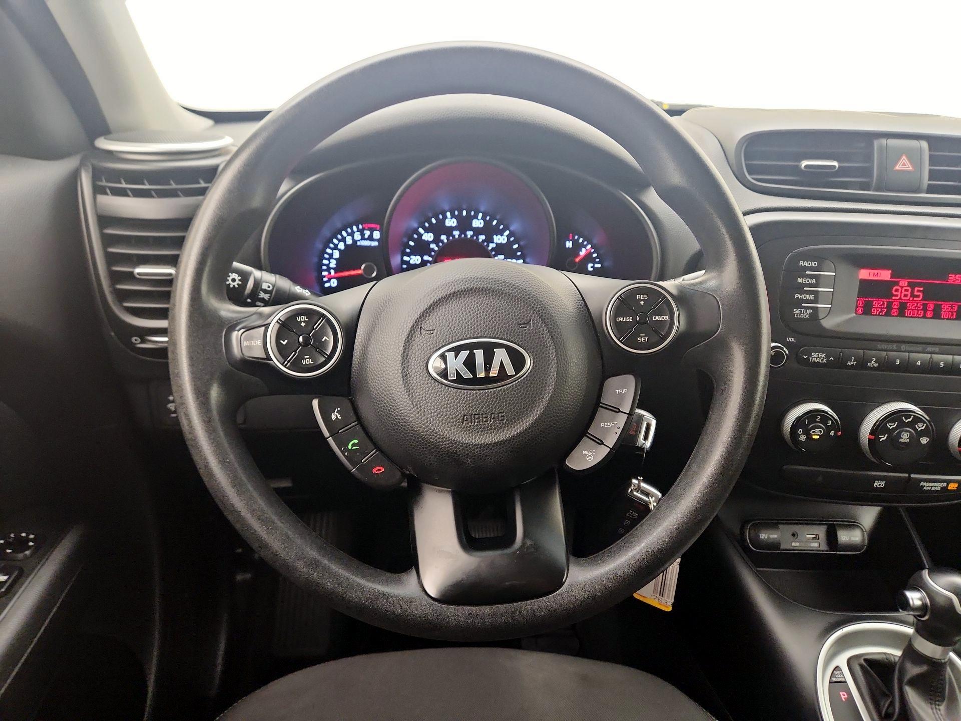 Thumbnail: 2016 Kia Soul - 10