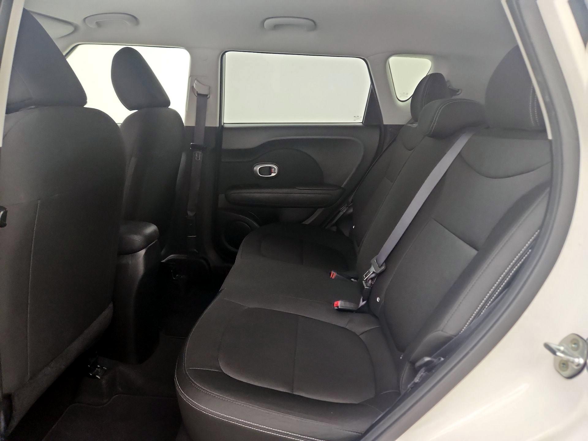 Thumbnail: 2016 Kia Soul - 18