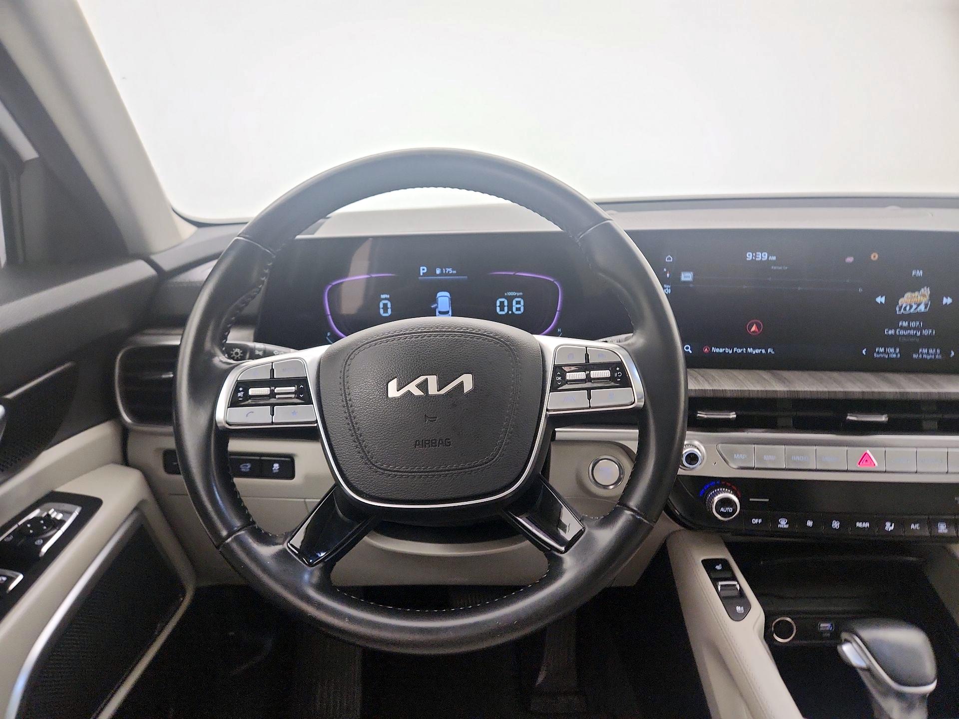 Thumbnail: 2023 Kia Telluride - 10