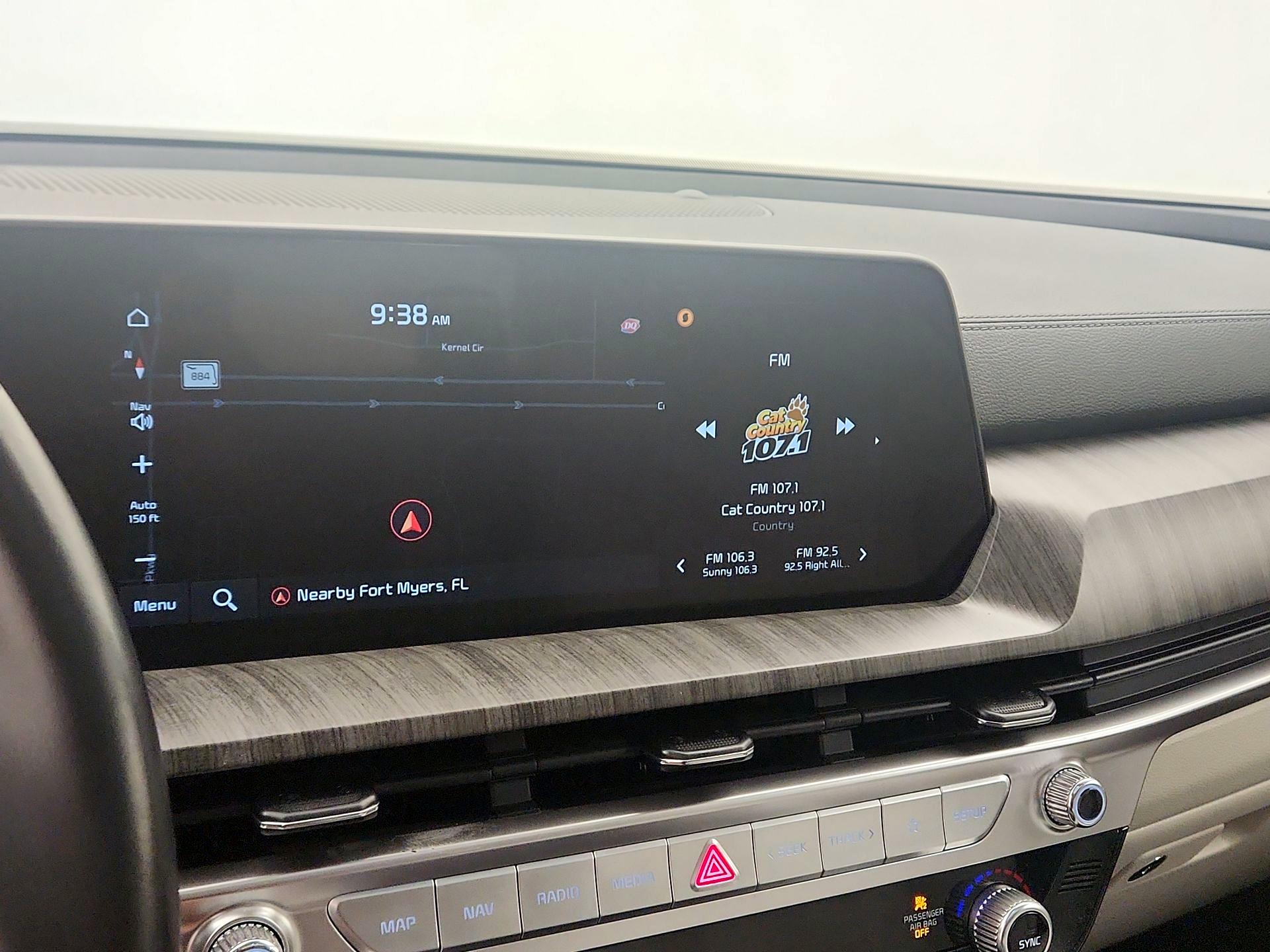 Thumbnail: 2023 Kia Telluride - 14