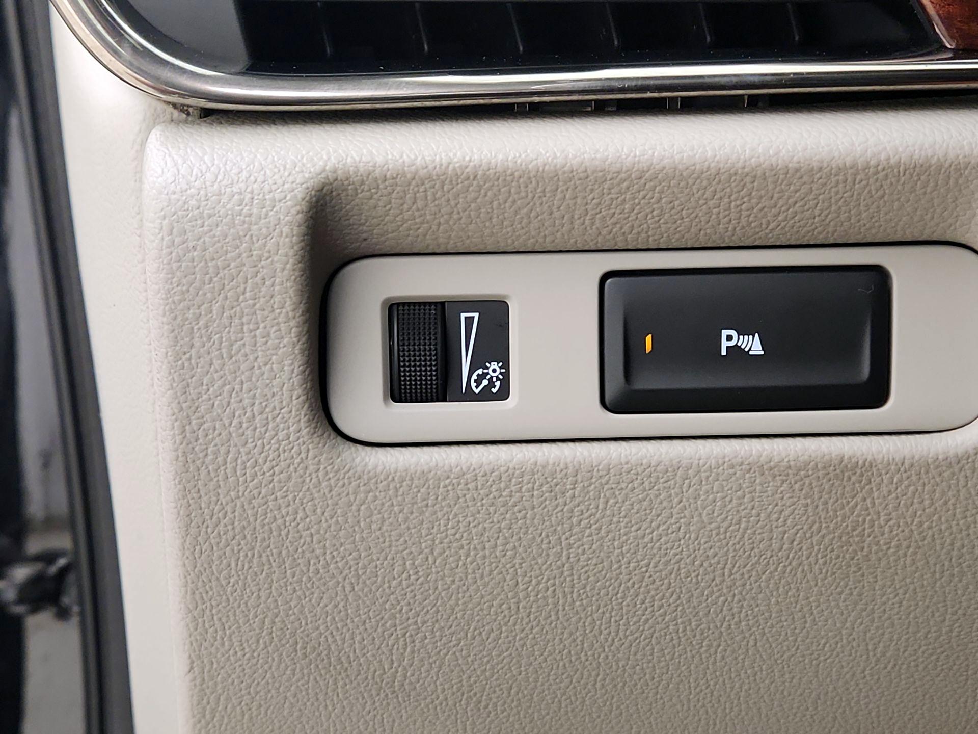 Thumbnail: 2016 Cadillac ATS - 13