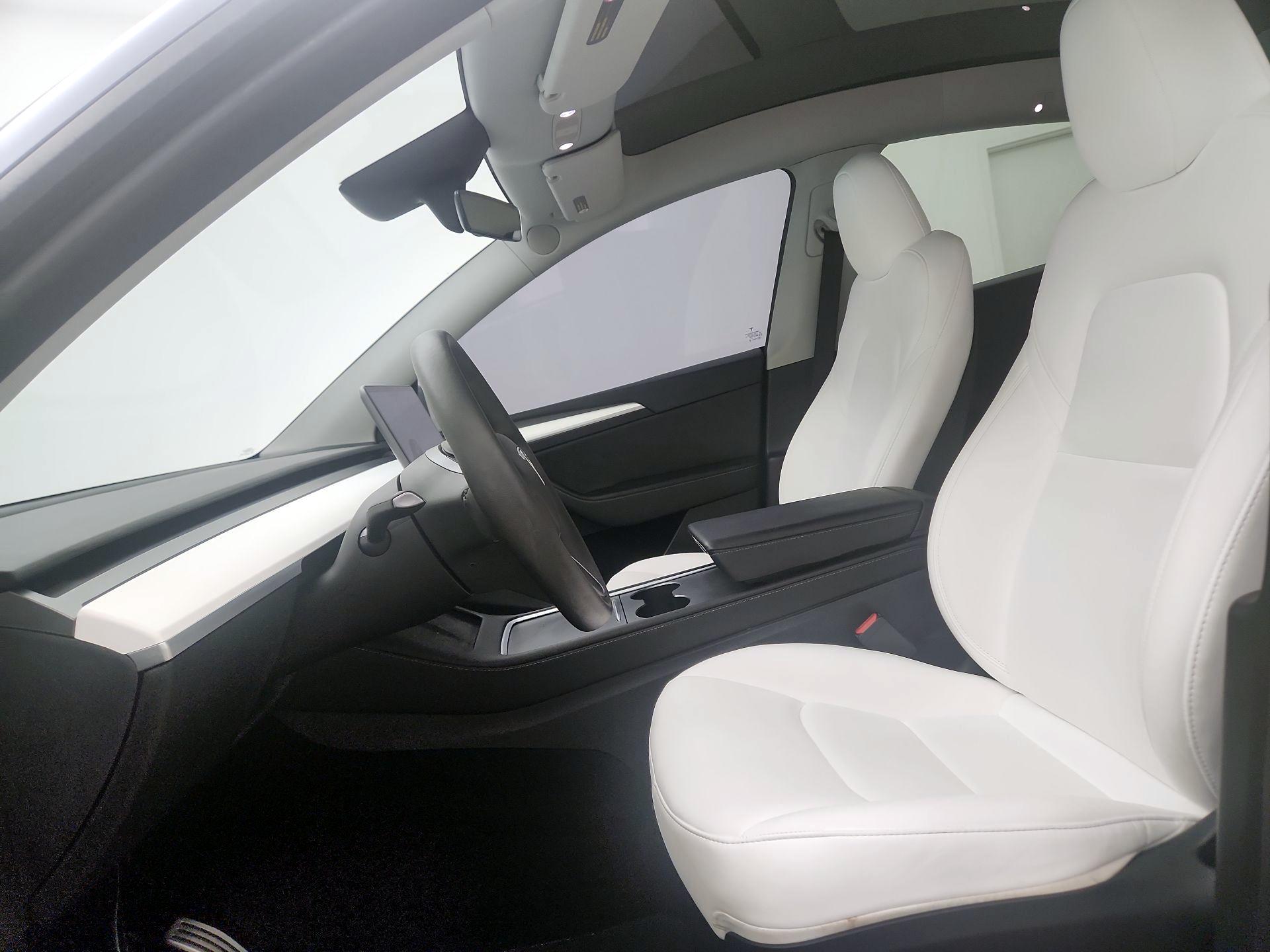 Thumbnail: 2023 Tesla Model Y - 11