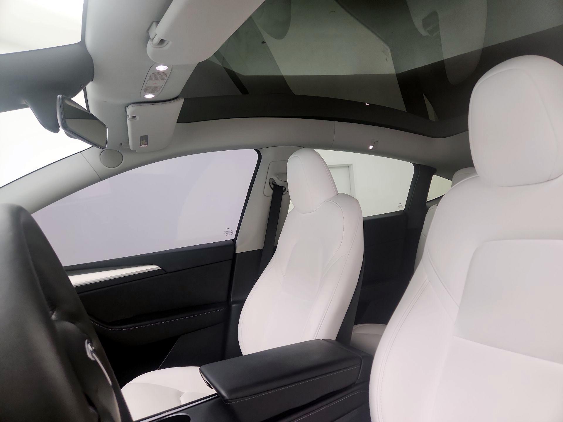 Thumbnail: 2023 Tesla Model Y - 18