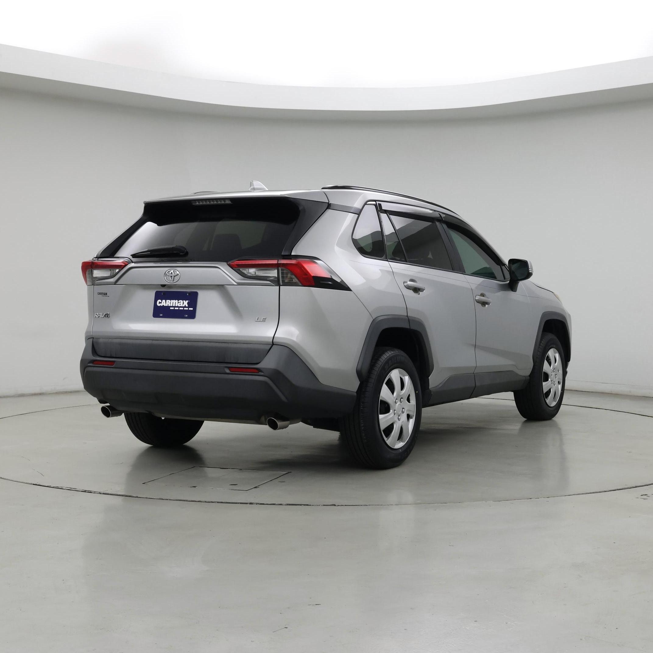 Thumbnail: 2019 Toyota RAV4 - 8