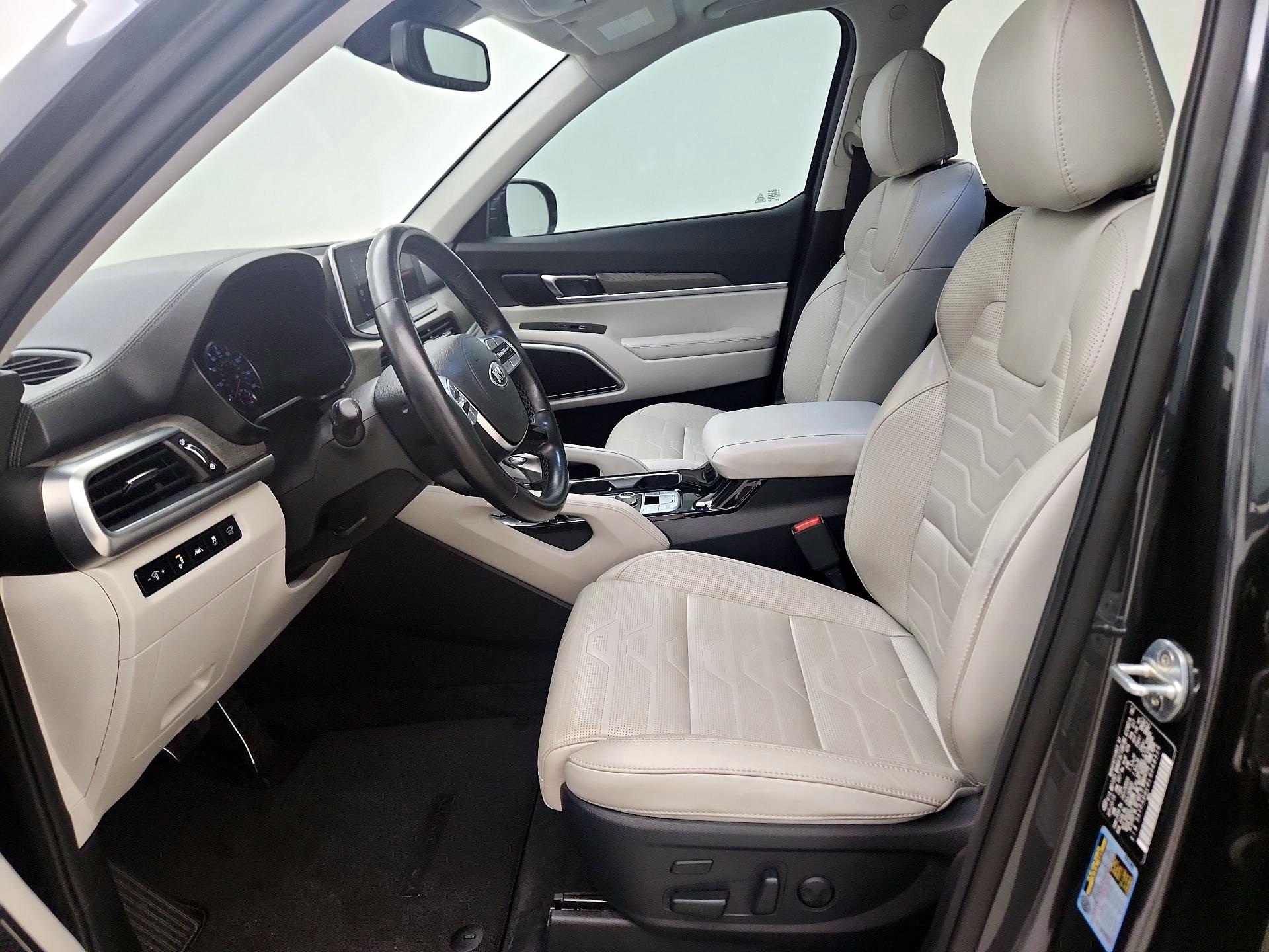 Thumbnail: 2020 Kia Telluride - 11