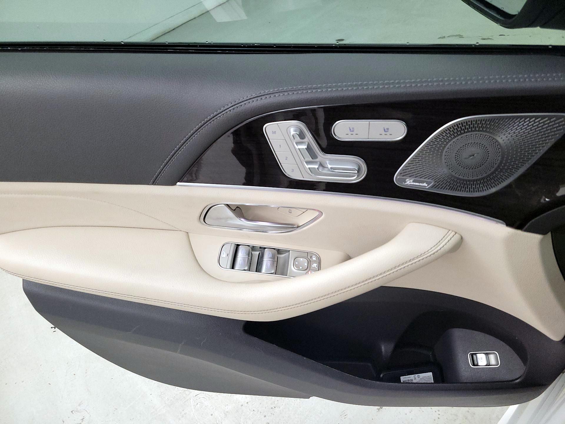 Thumbnail: 2020 Mercedes-Benz GLE - 12