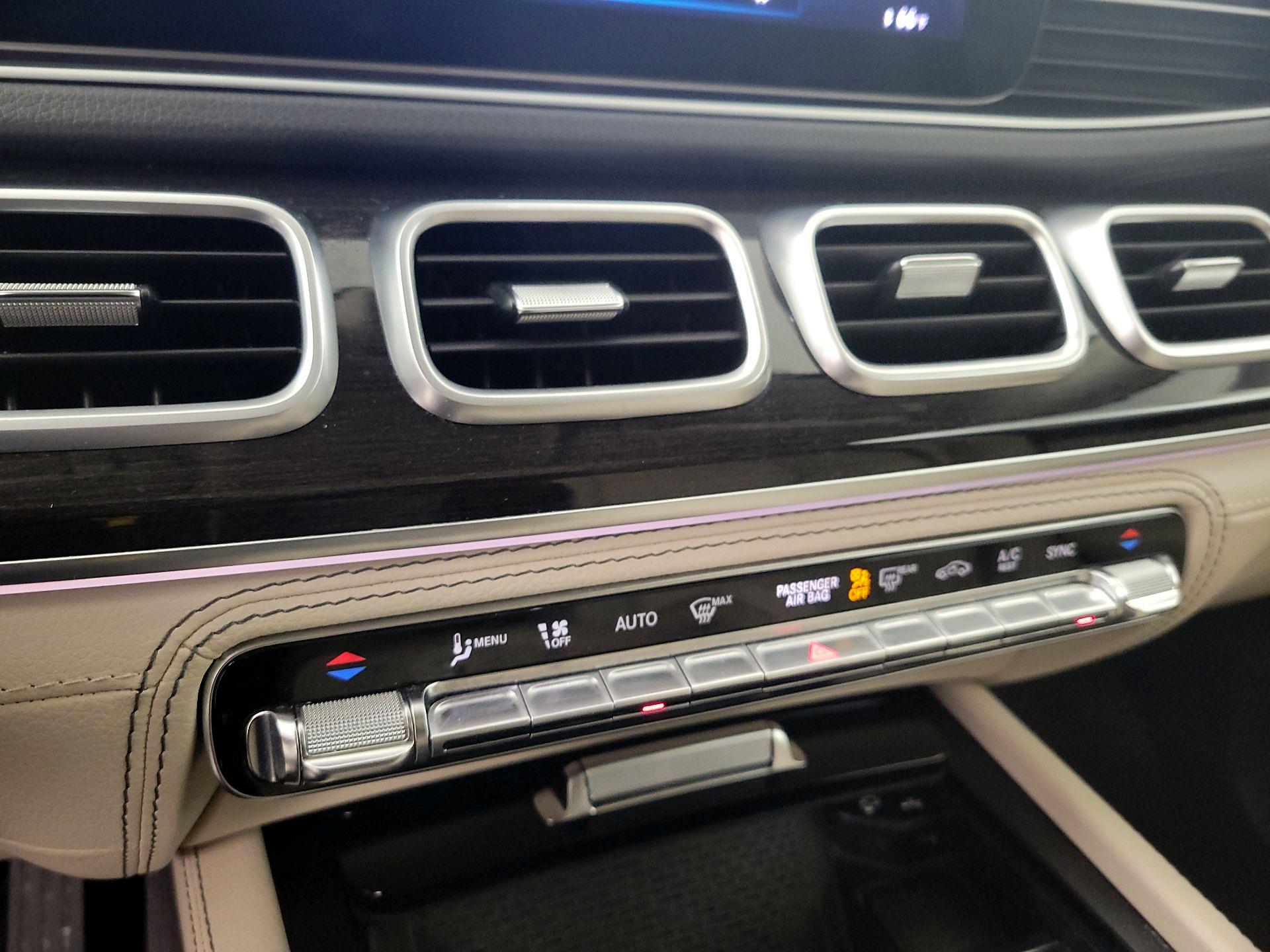 Thumbnail: 2020 Mercedes-Benz GLE - 17