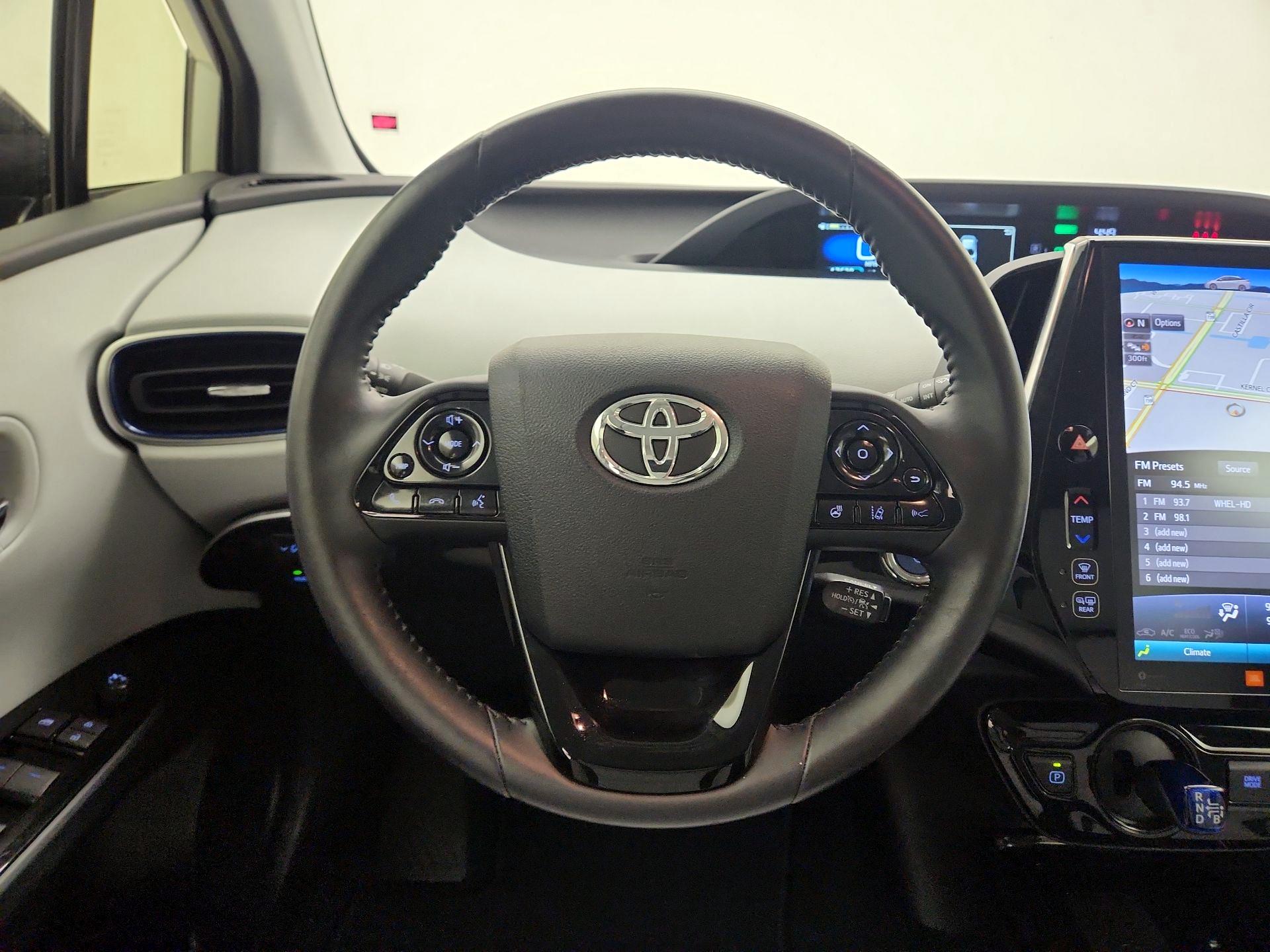 Thumbnail: 2020 Toyota Prius - 10