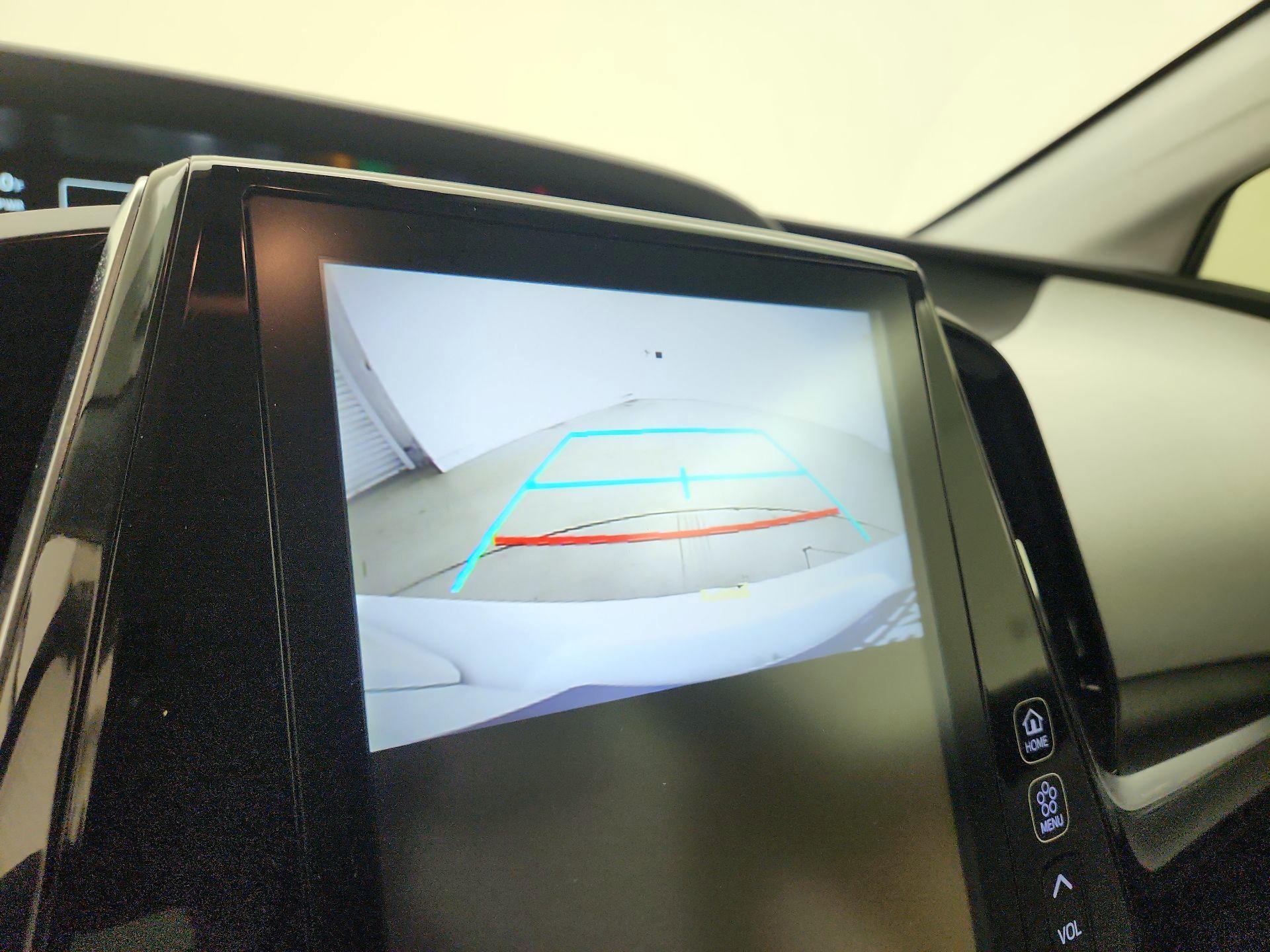 Thumbnail: 2020 Toyota Prius - 15